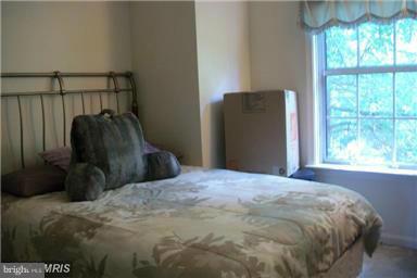 TALL OAKS TOWNHOUSES - Residential Lease