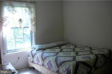 TALL OAKS TOWNHOUSES - Residential Lease