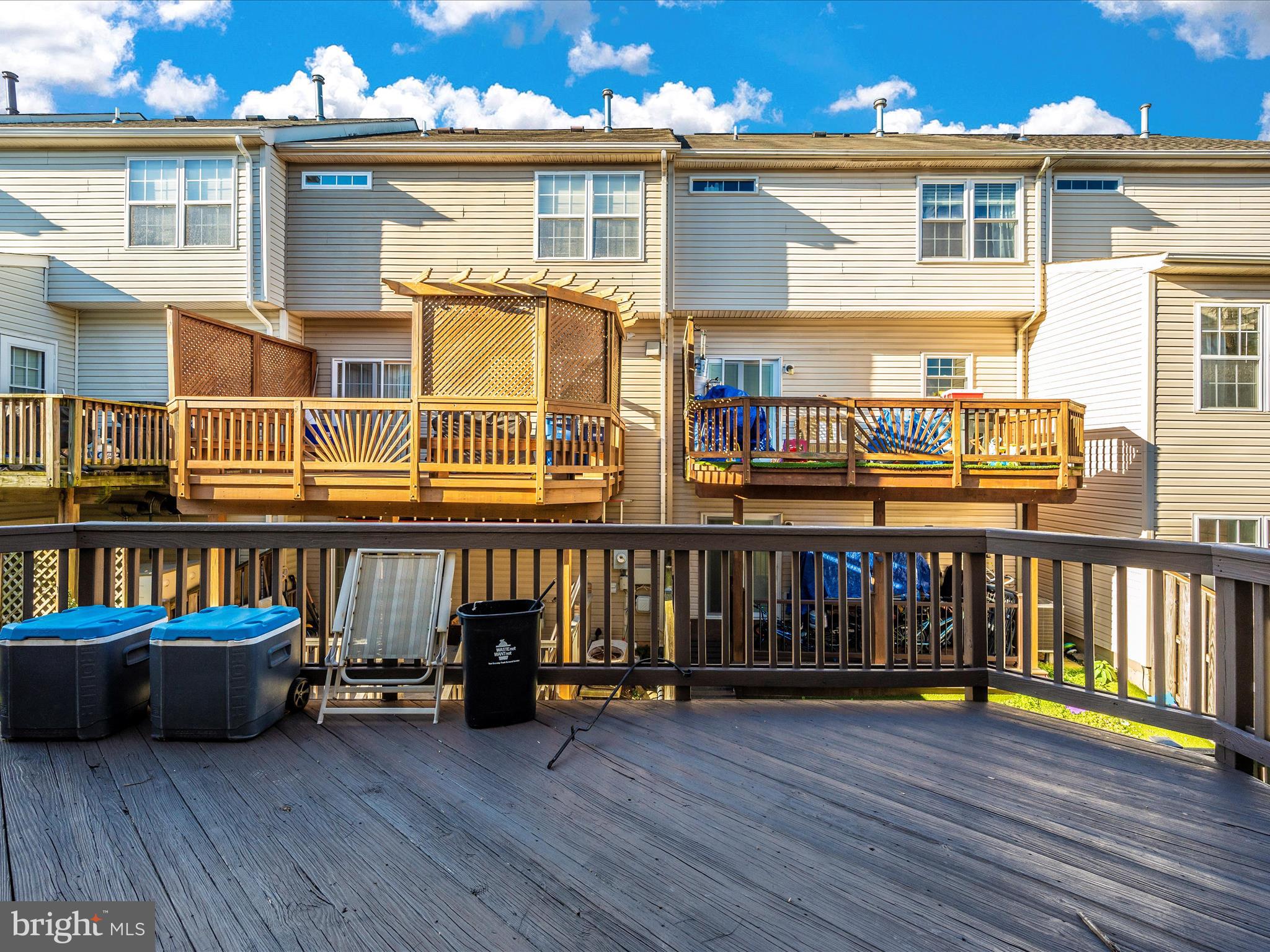 UNIVERSITY CENTER - Residential