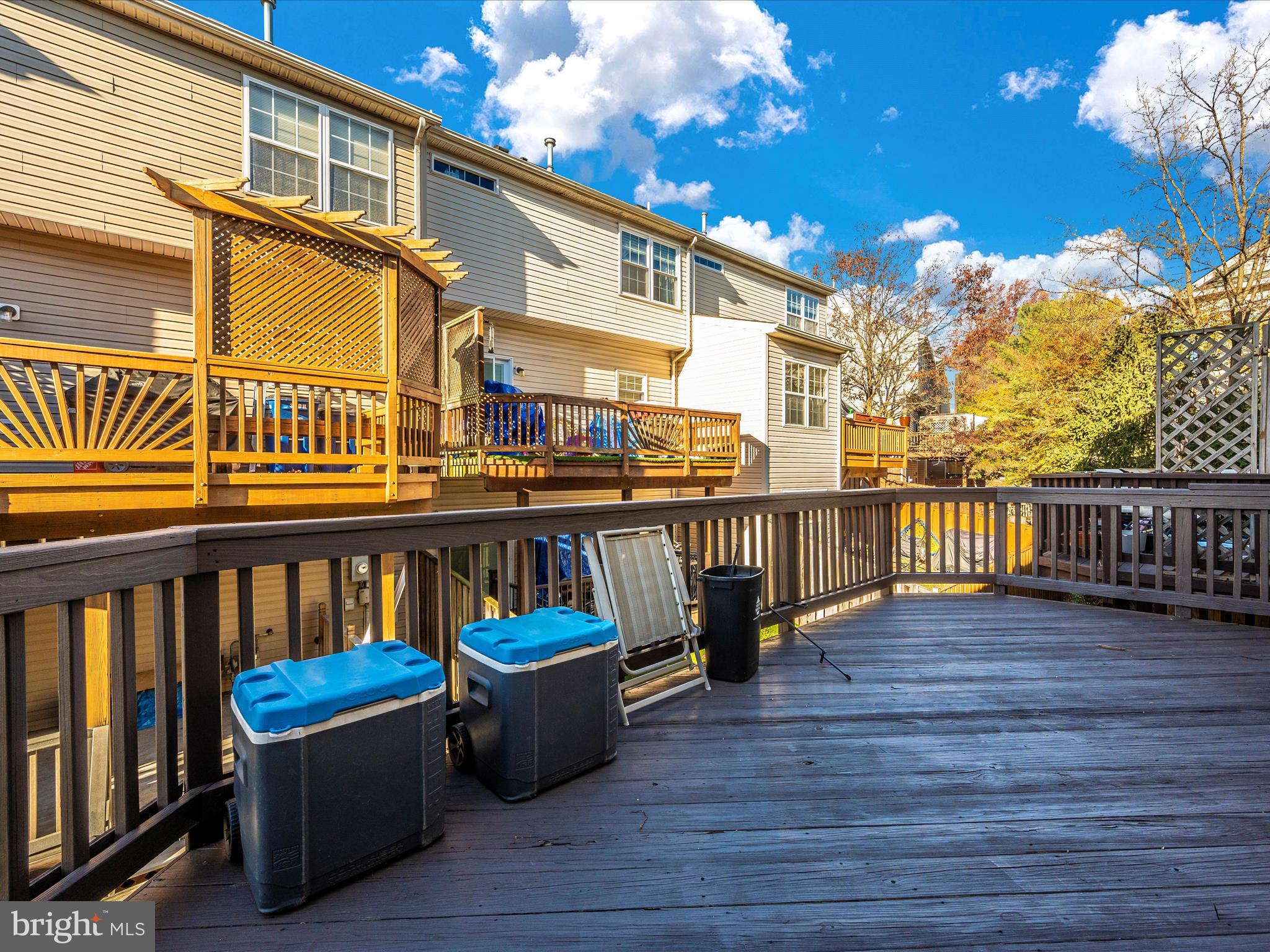 UNIVERSITY CENTER - Residential