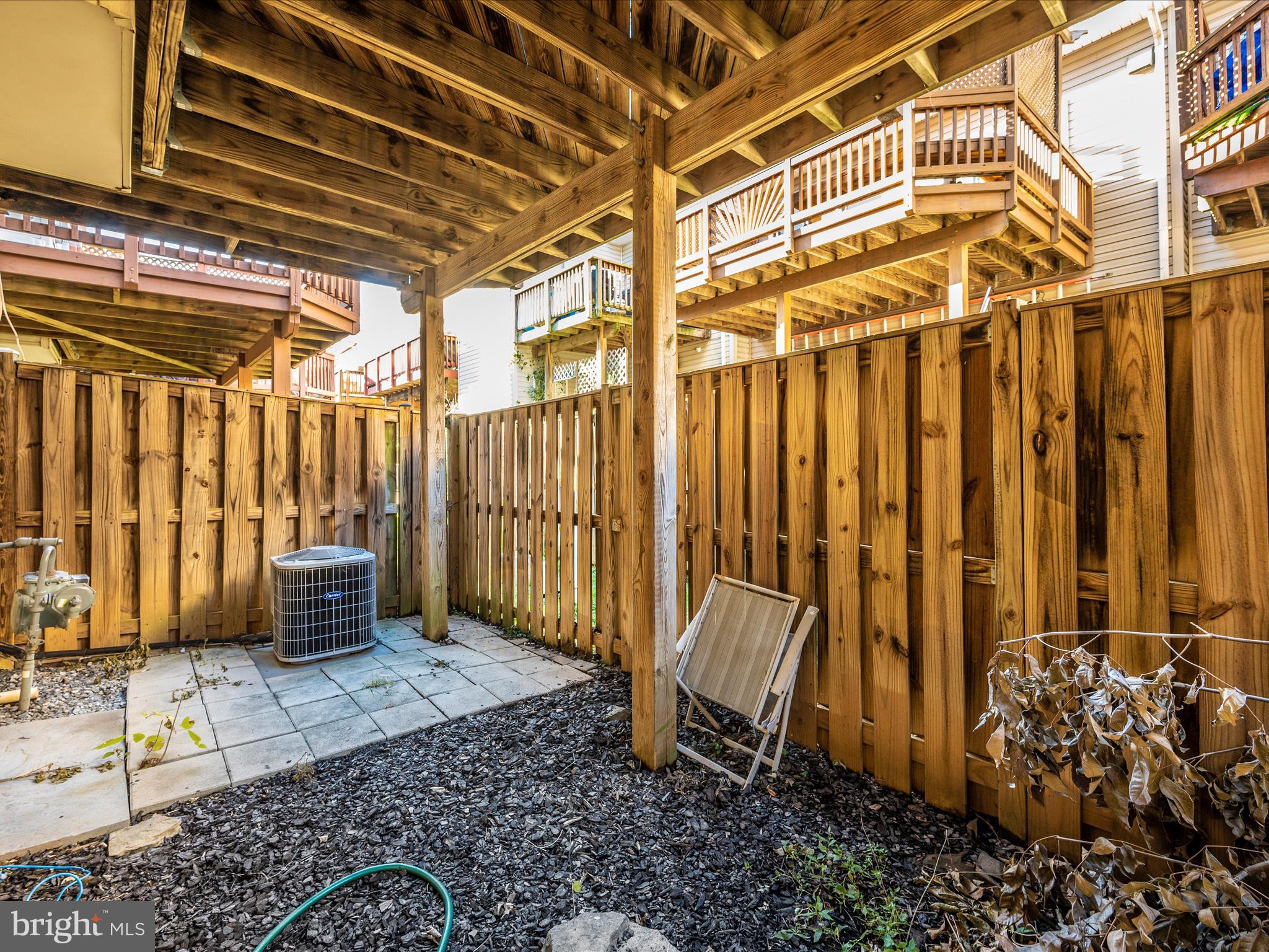 UNIVERSITY CENTER - Residential