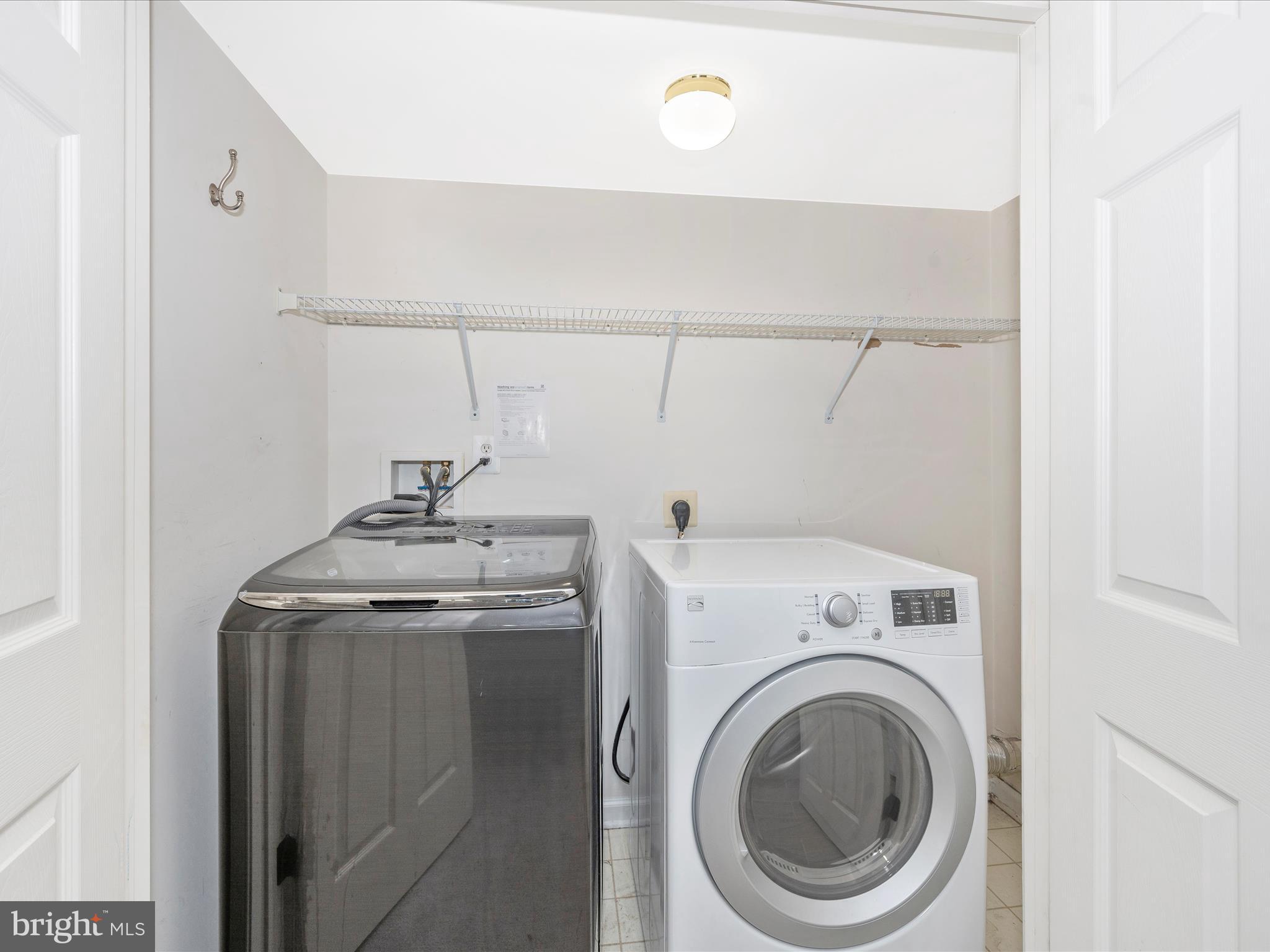 UNIVERSITY CENTER - Residential