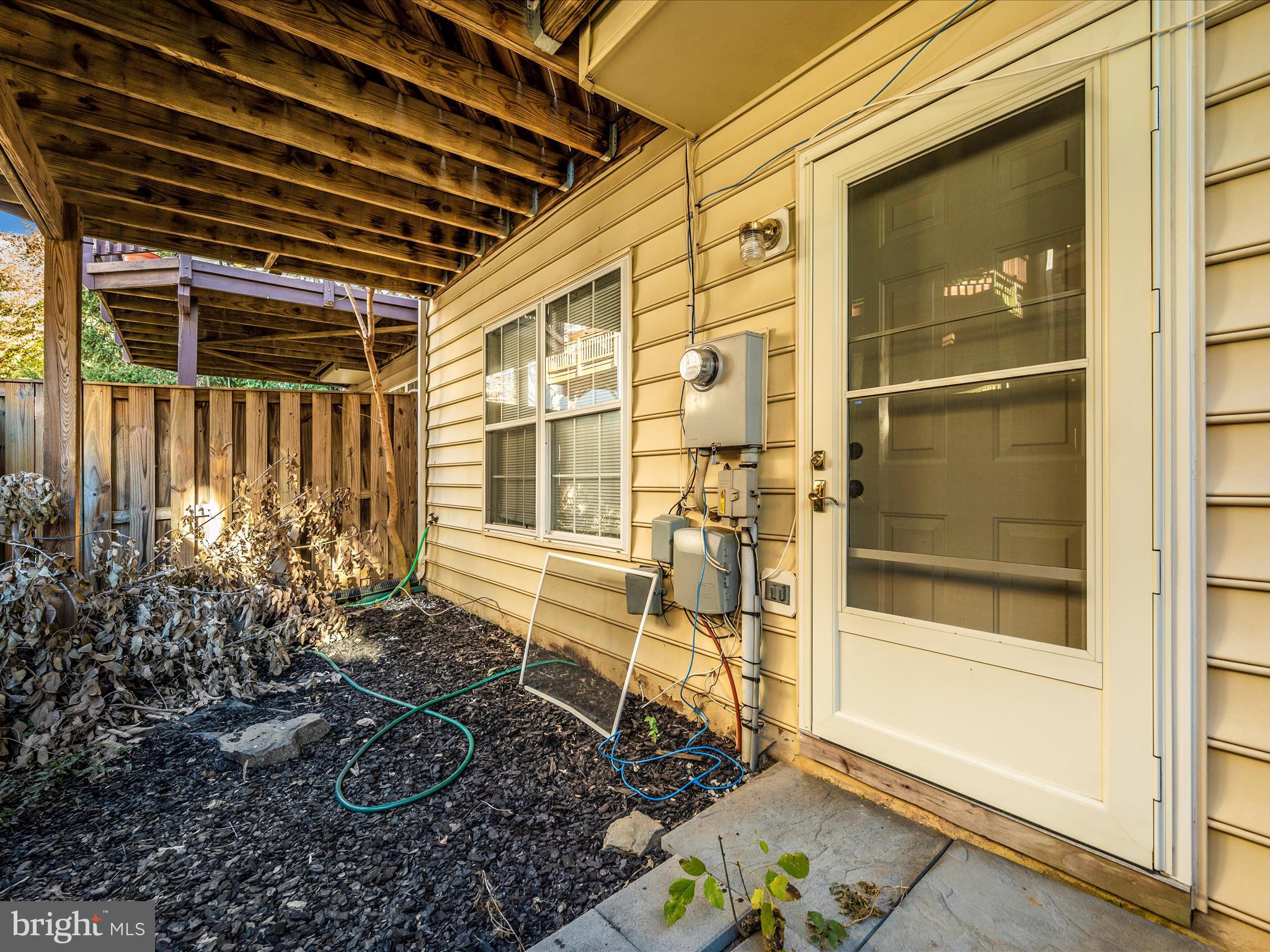 UNIVERSITY CENTER - Residential