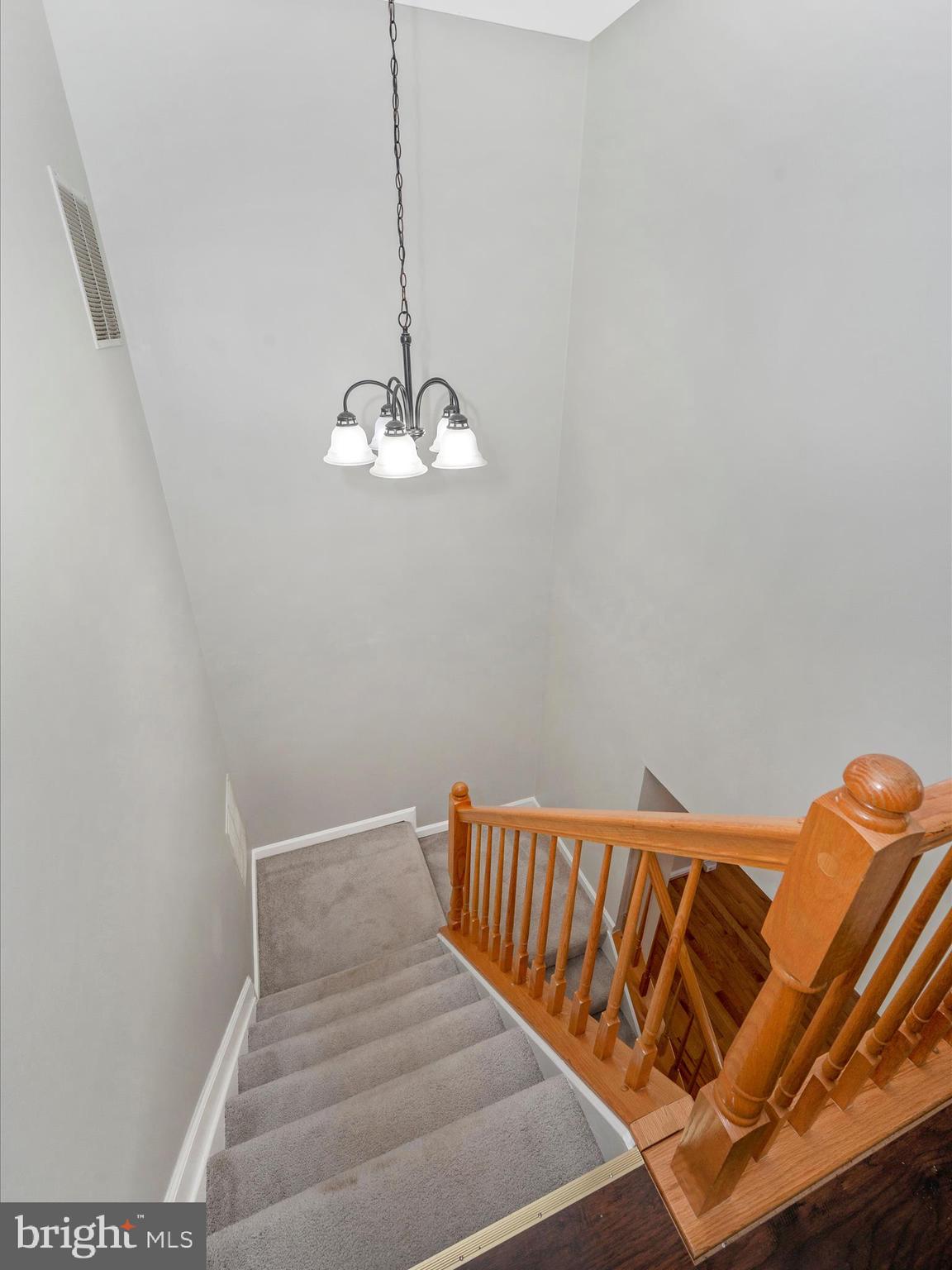 UNIVERSITY CENTER - Residential