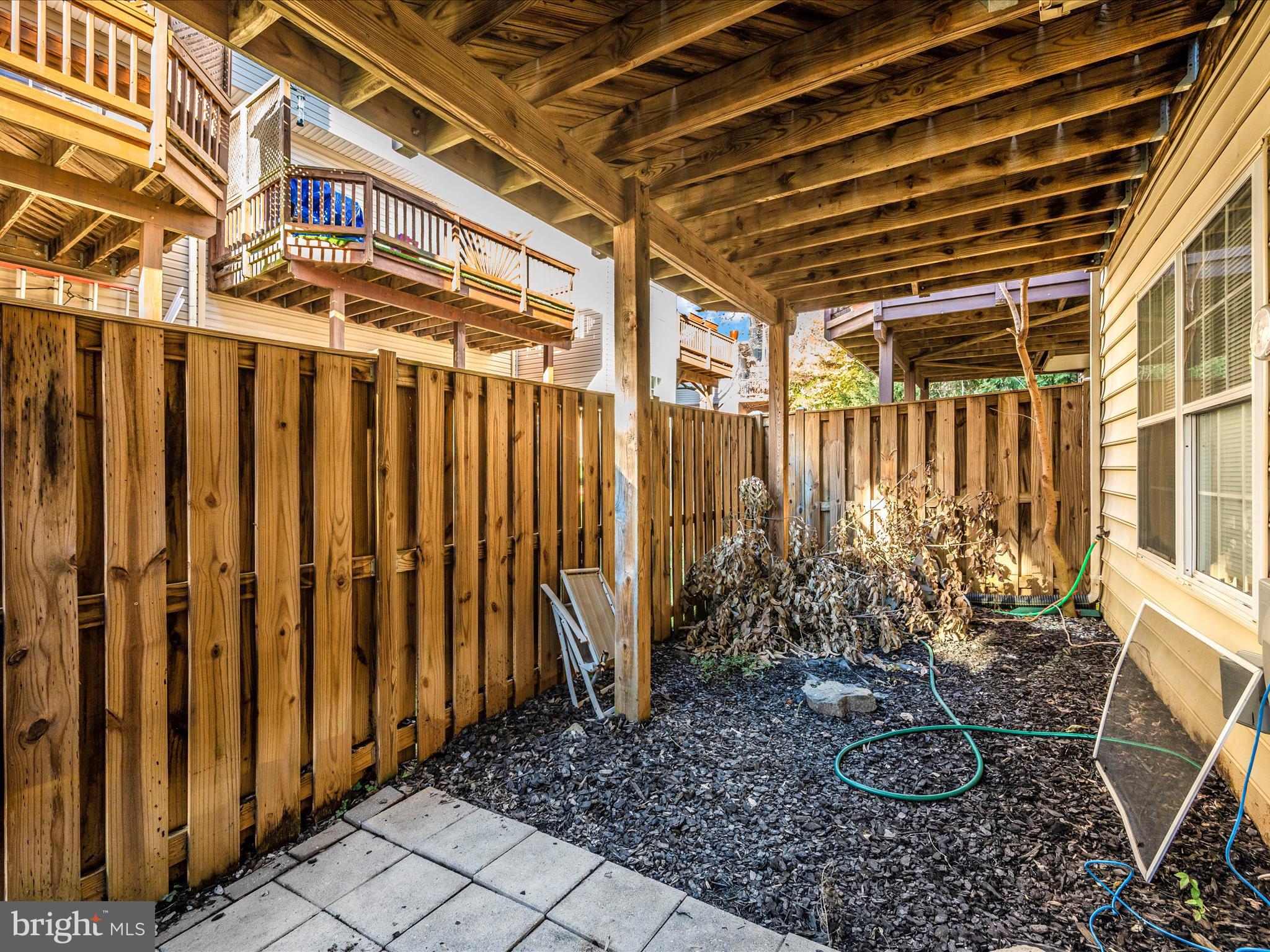 UNIVERSITY CENTER - Residential