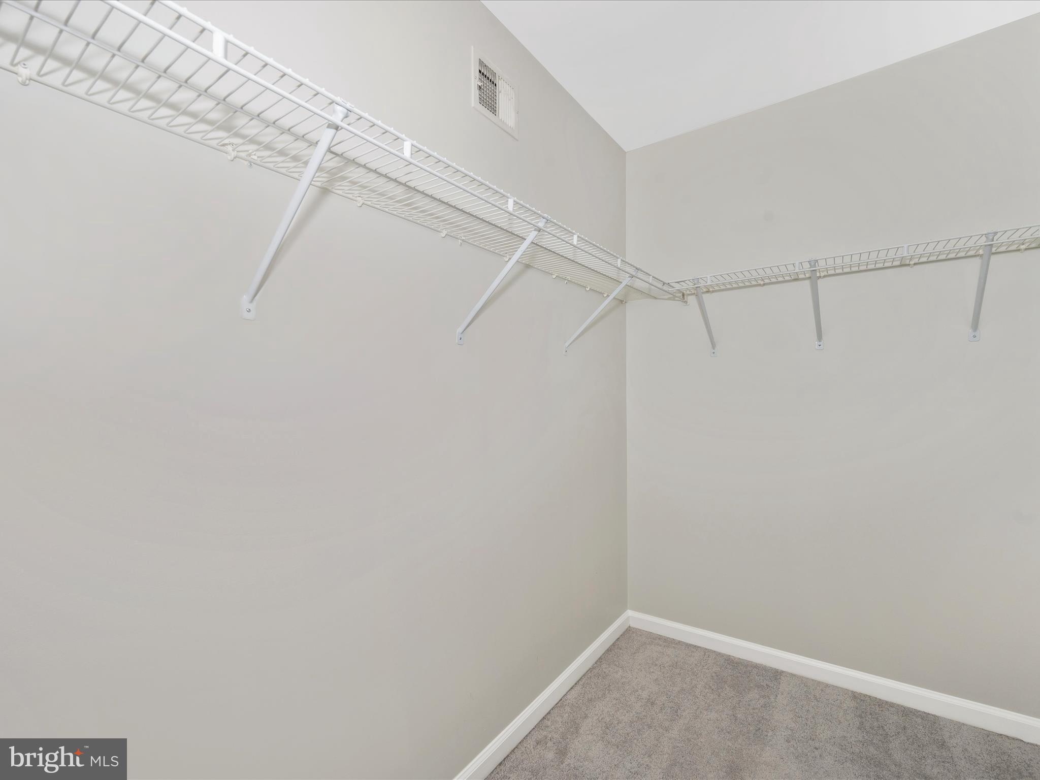 UNIVERSITY CENTER - Residential