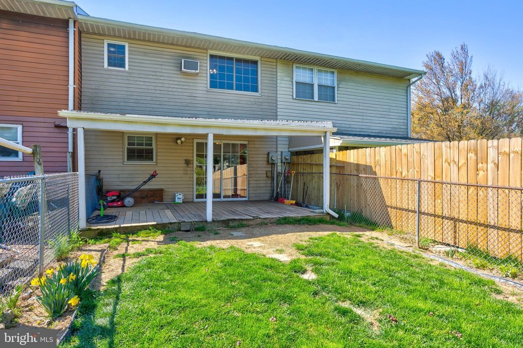 Photo of 115 MAPLEWOOD LN, MARIETTA, PA 17547 (MLS # PALA2033486)