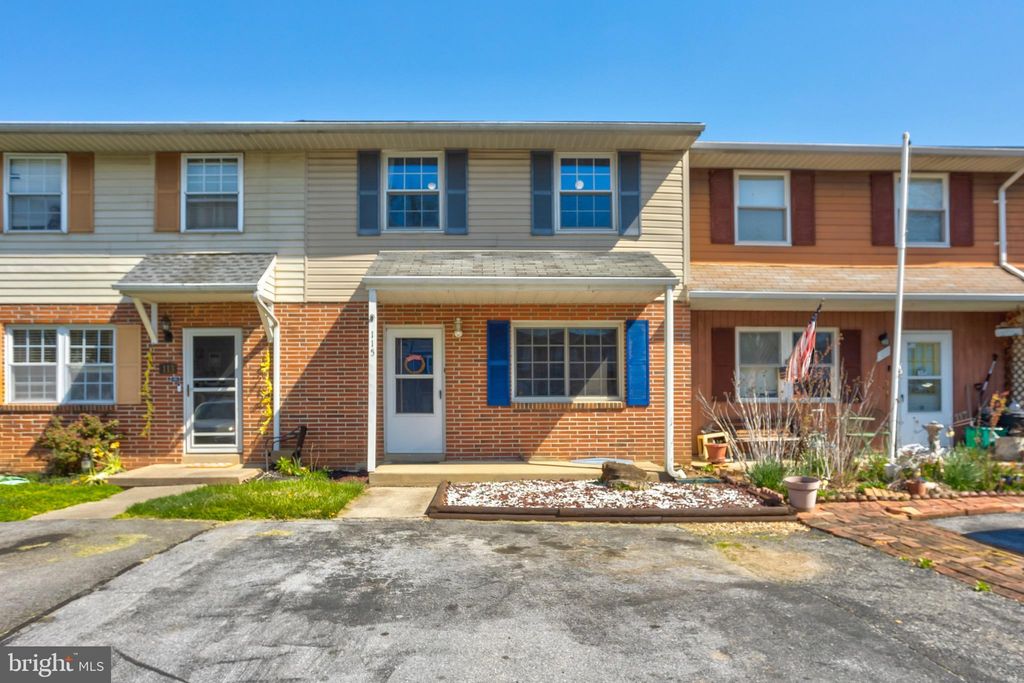 Photo of 115 MAPLEWOOD LN, MARIETTA, PA 17547 (MLS # PALA2033486)