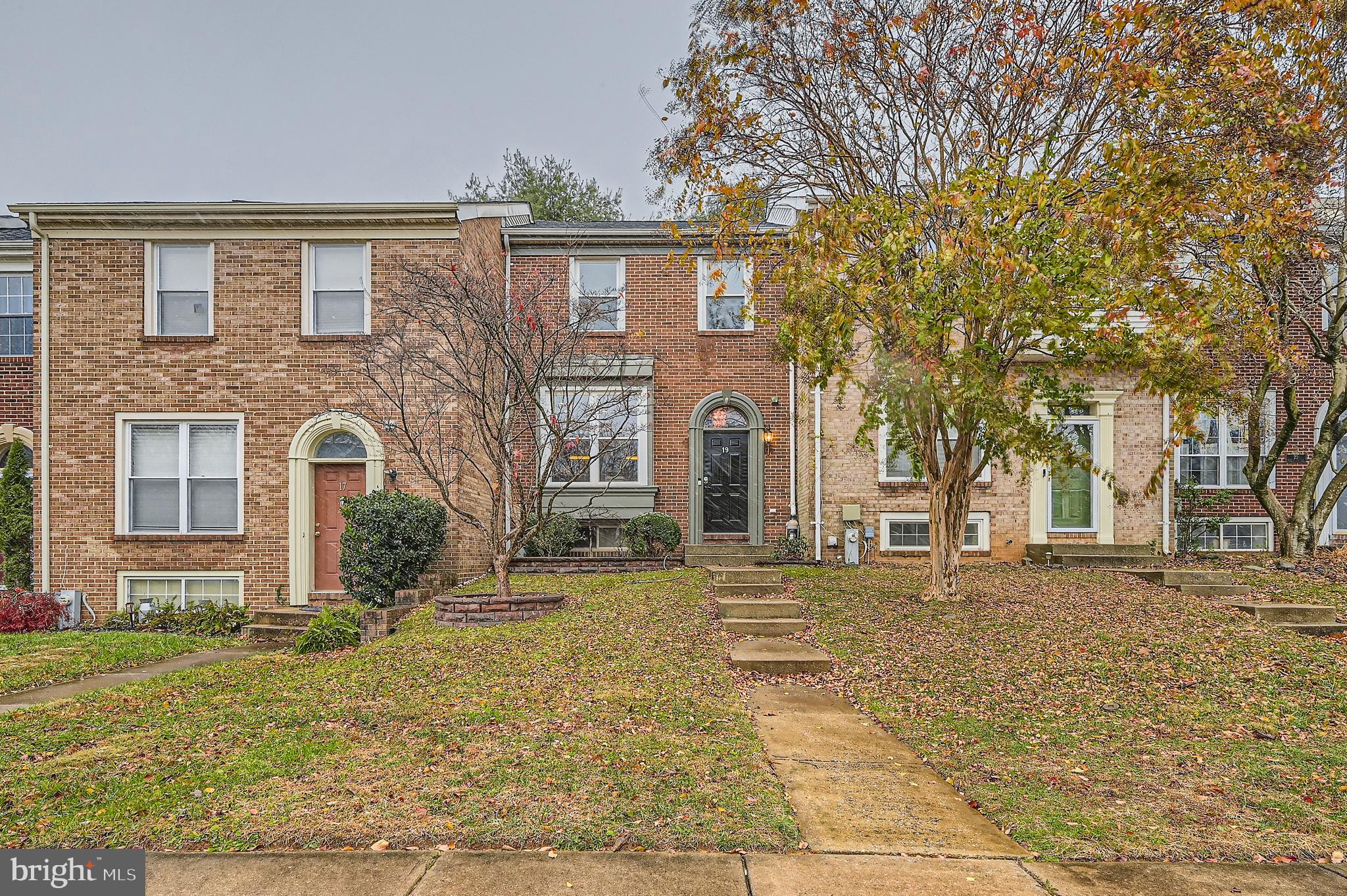 Spacious and updated townhouse in the desirable Hunting Horn neighborhood! Featuring a modern kitchen with 42" cabinets, granite countertops, and stainless steel appliances. Updated bathrooms and laminate flooring throughout the main and upper levels add style and convenience. The fully finished basement includes a large living area and a possible additional bedroom. Enjoy cozy evenings by the wood-burning fireplace in the family room, or relax outdoors on the deck overlooking a private backyard. Plenty of unassigned parking available. Conveniently located near schools, Owings Mills Blvd, and all Glyndon amenities.
Available Now! Don’t miss this fantastic rental opportunity—schedule your showing today!