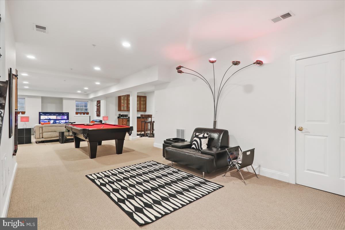 BURNING TREE ESTATES - Residential Lease