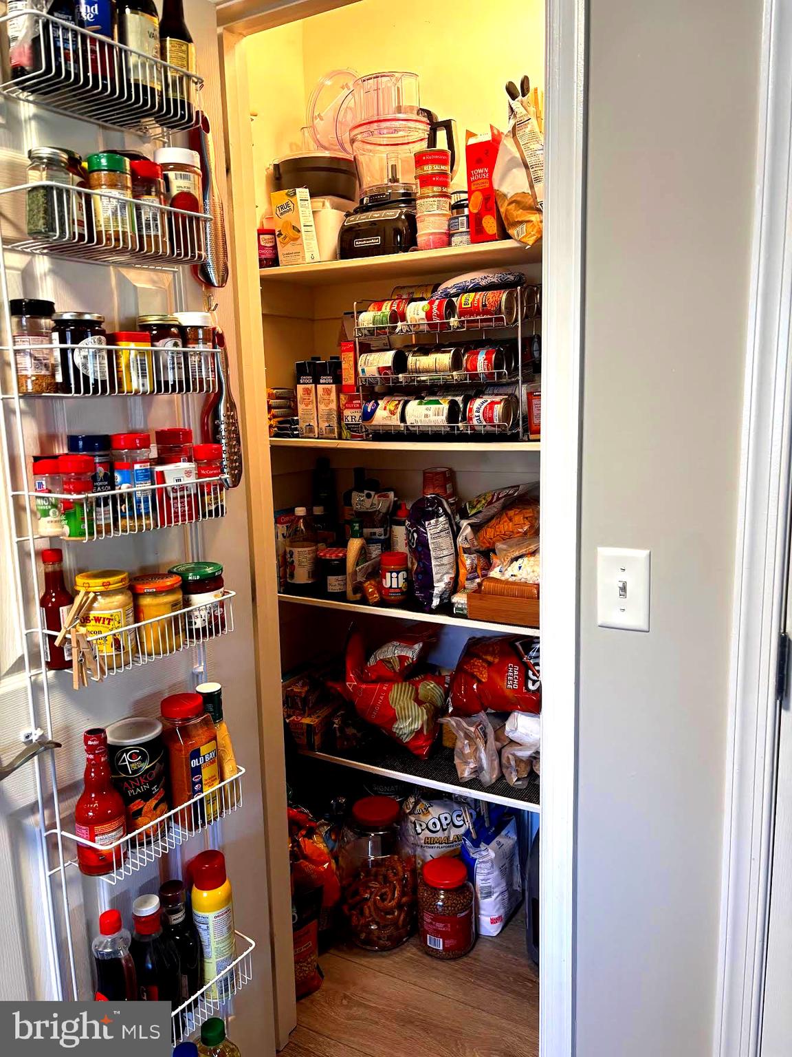 THE PINNACLE - Residential