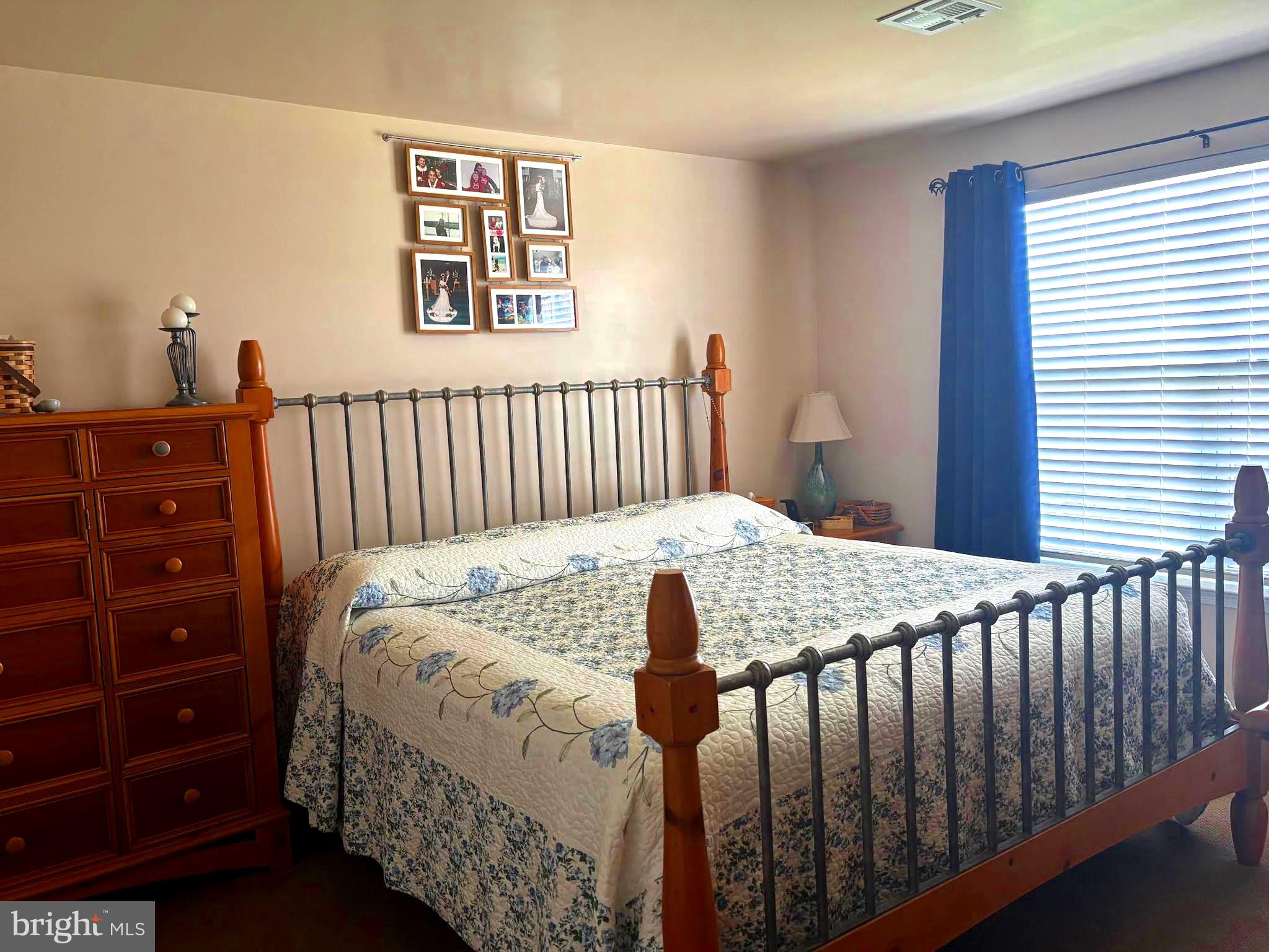 THE PINNACLE - Residential