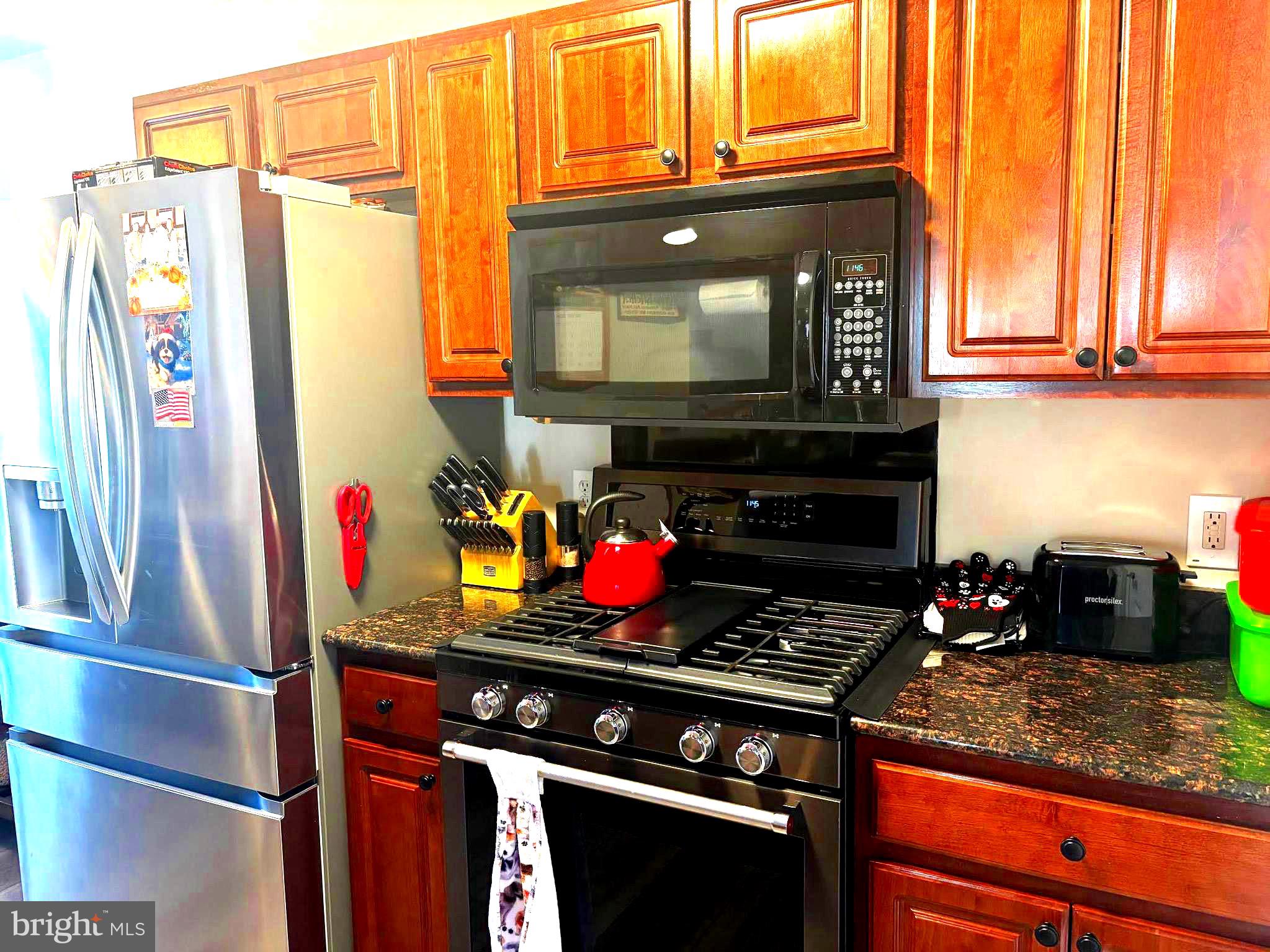 THE PINNACLE - Residential