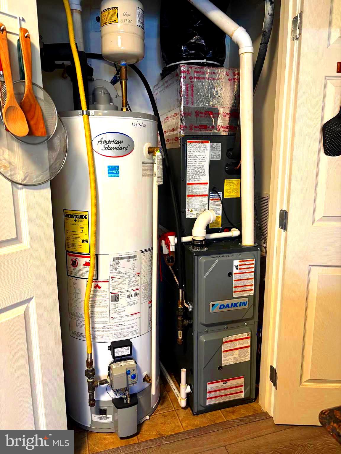 THE PINNACLE - Residential