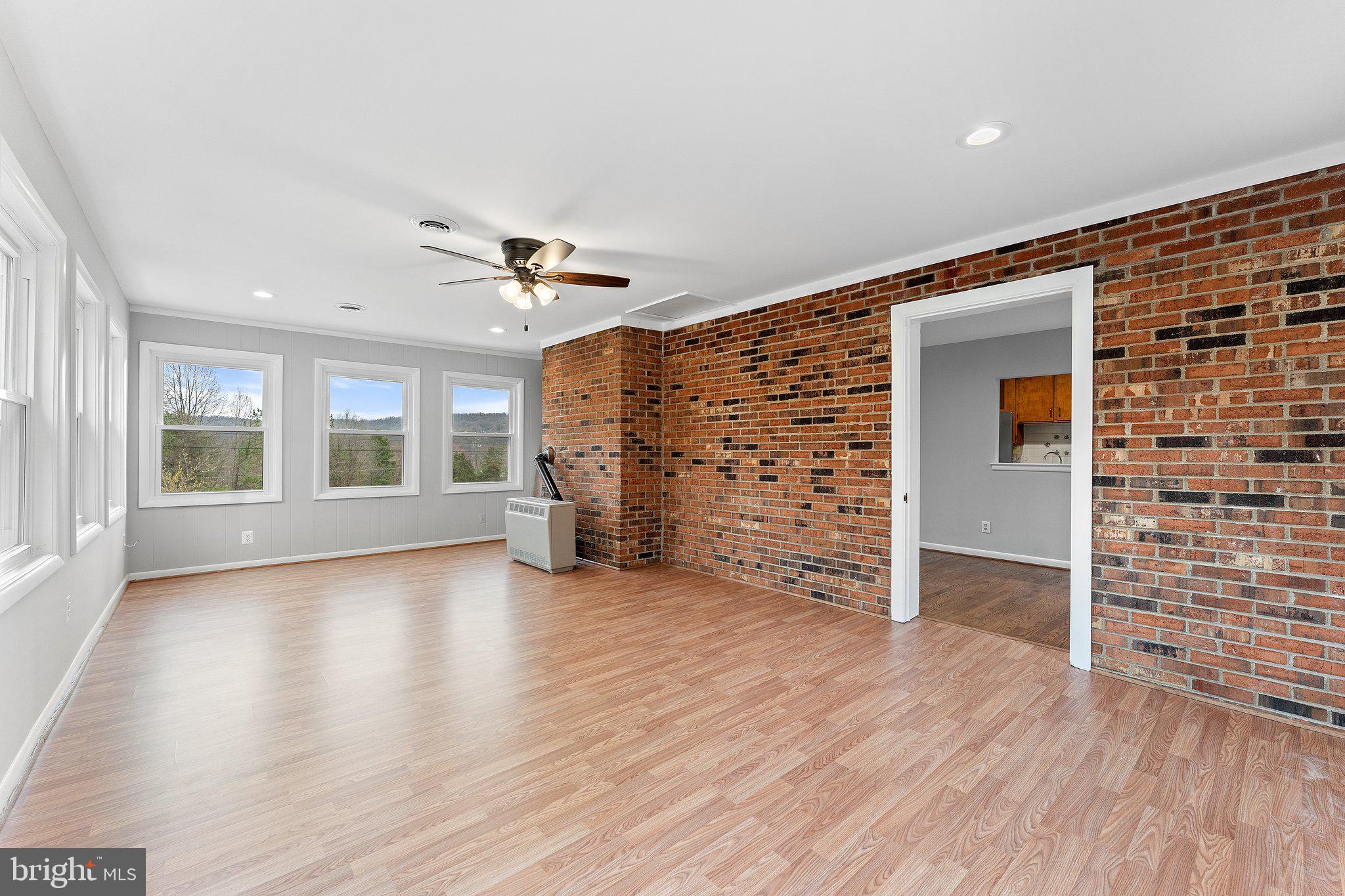 VALLEVUE - Residential