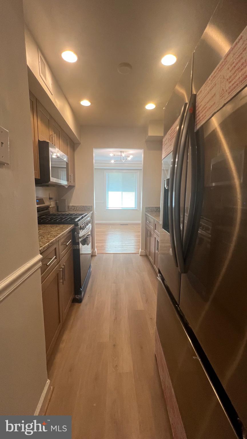 BRIGHTON WEST - Residential