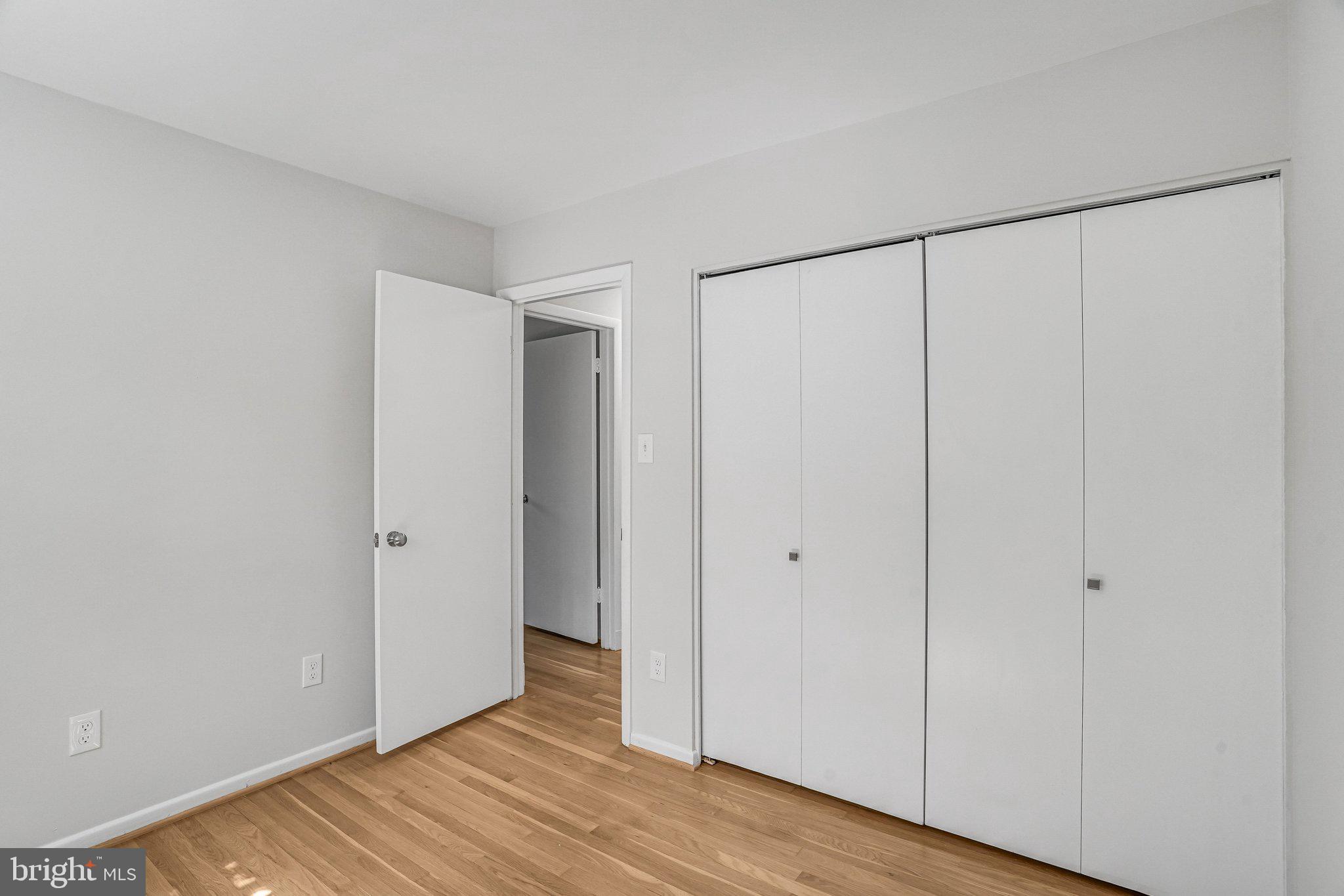 MOSBY WOODS - Residential