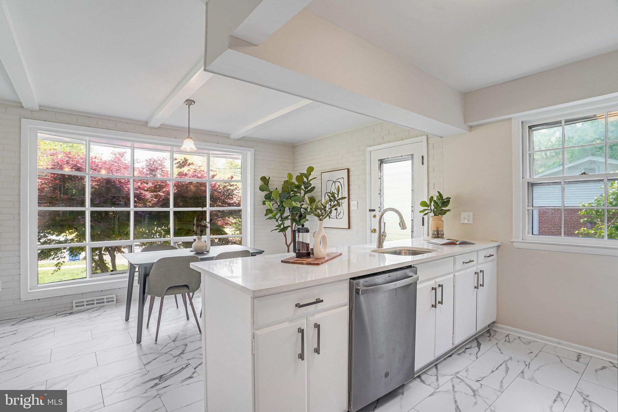 MOSBY WOODS - Residential