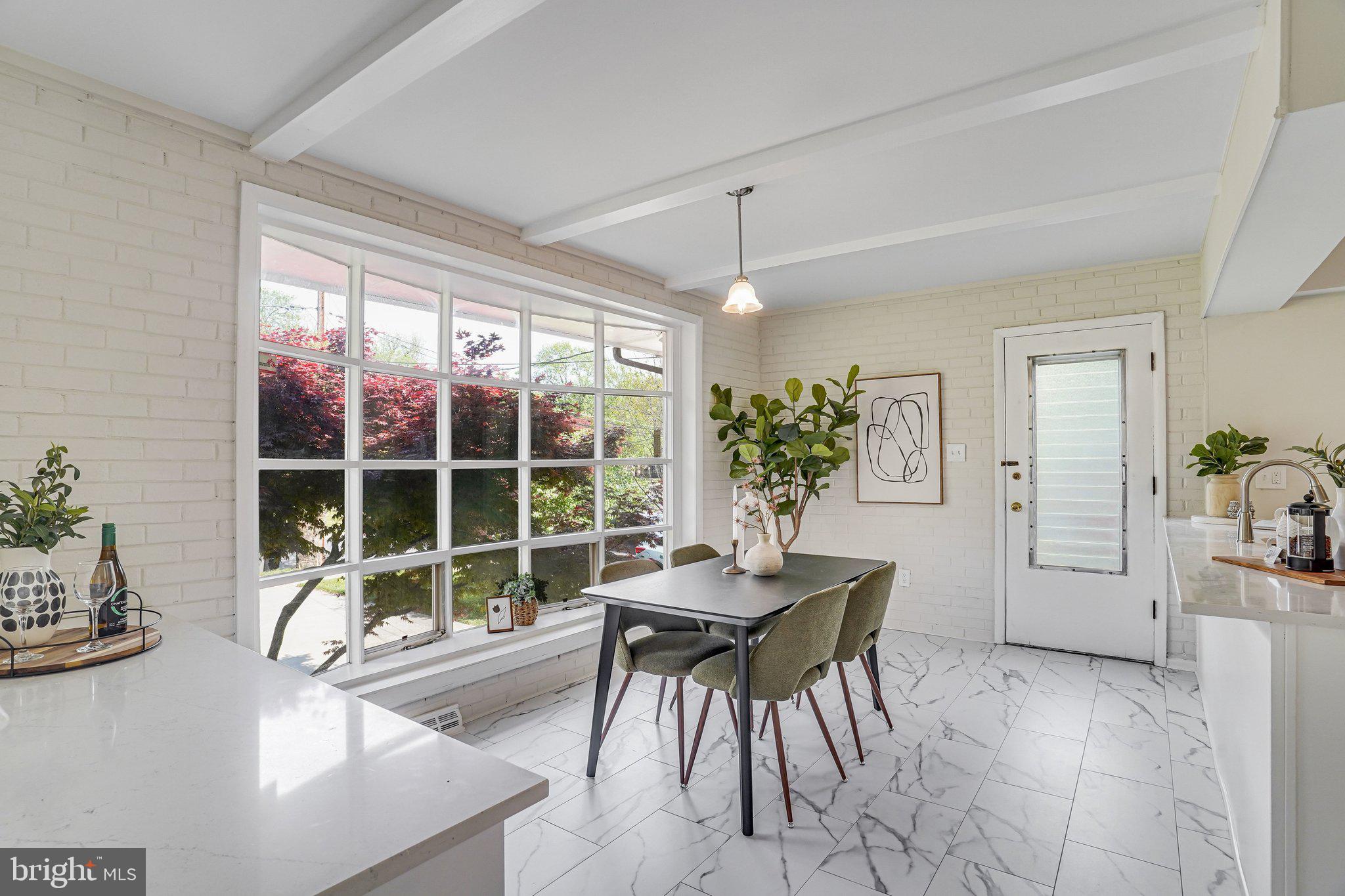 MOSBY WOODS - Residential