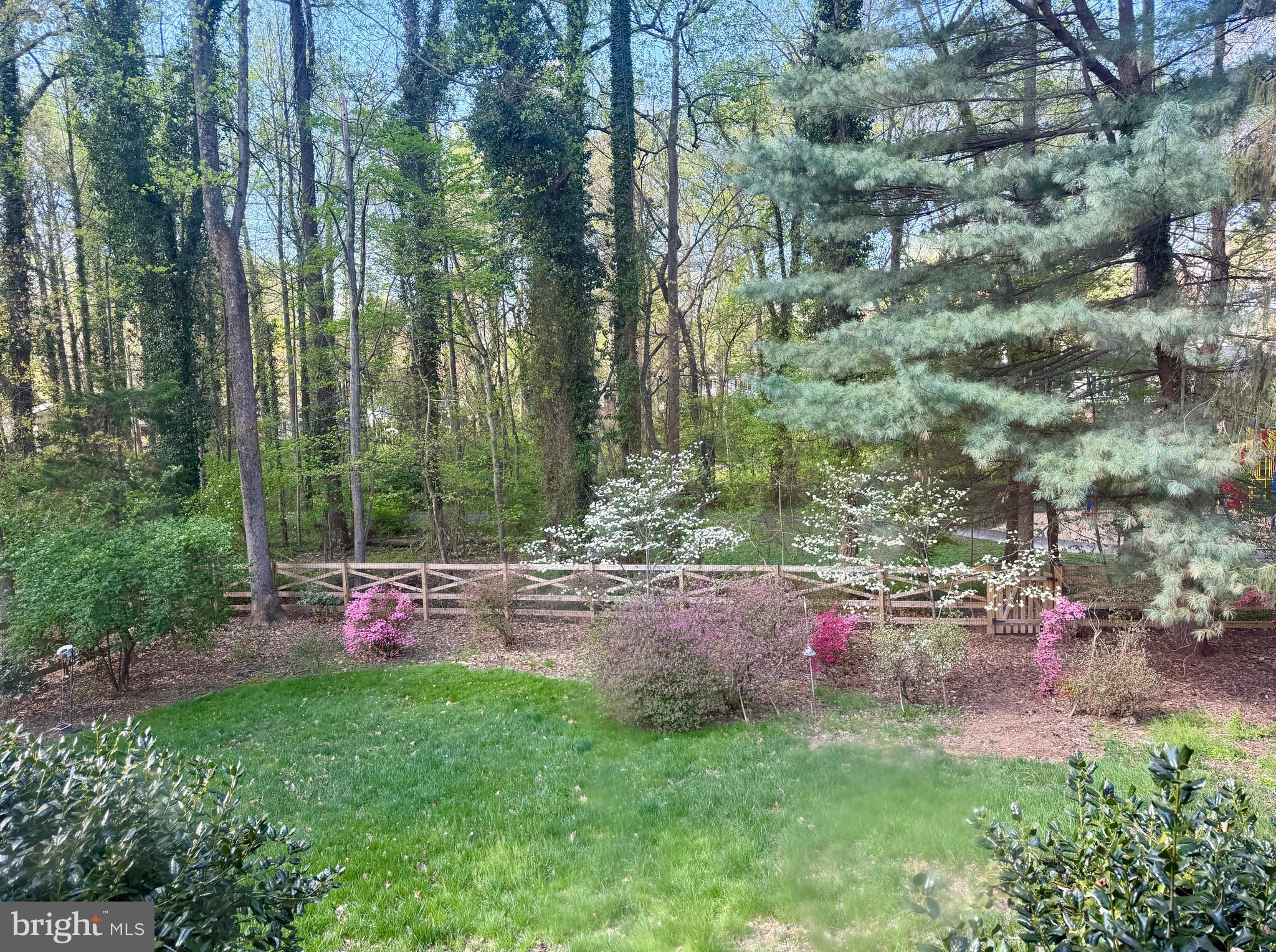 MOSBY WOODS - Residential