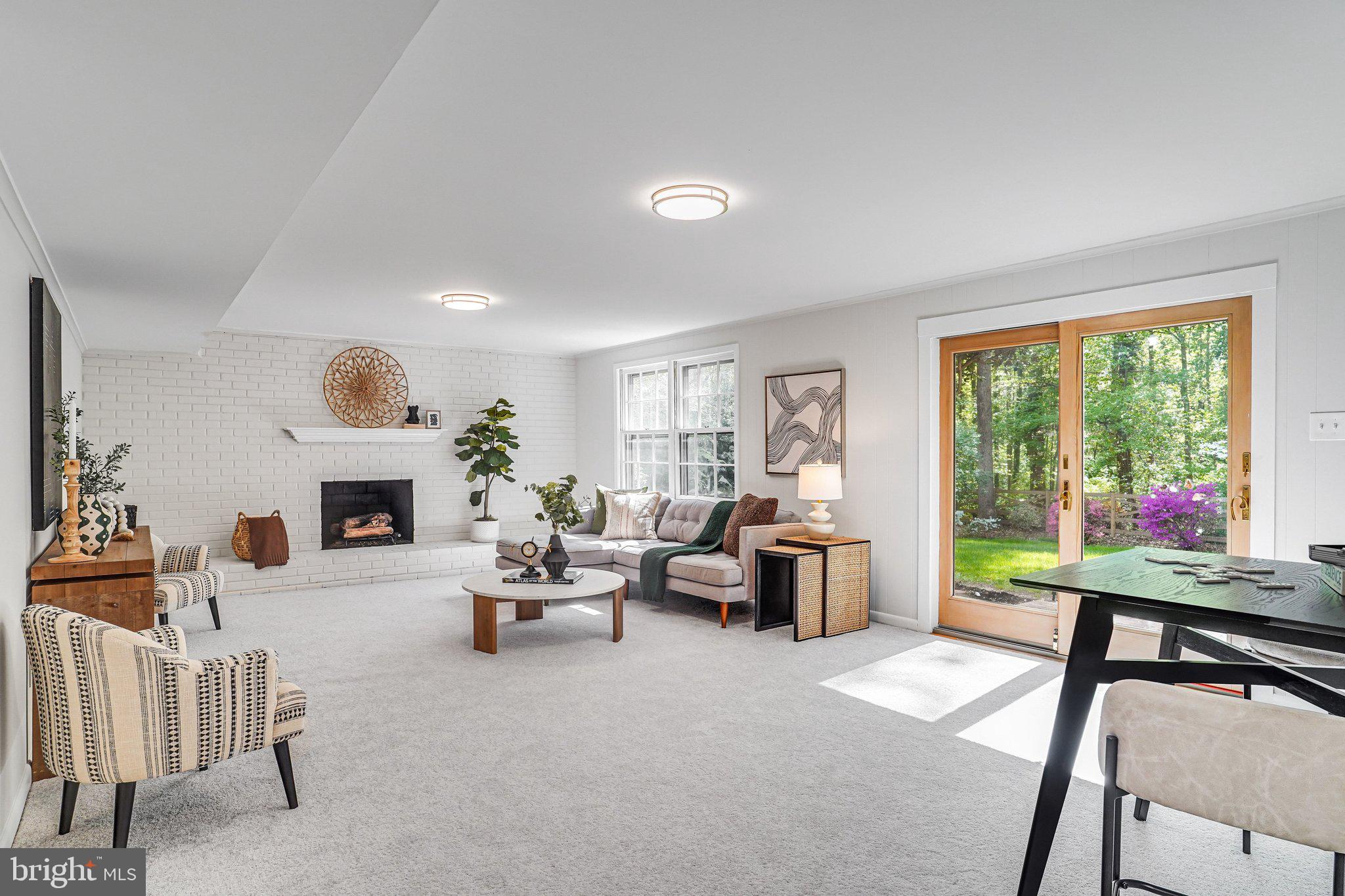 MOSBY WOODS - Residential