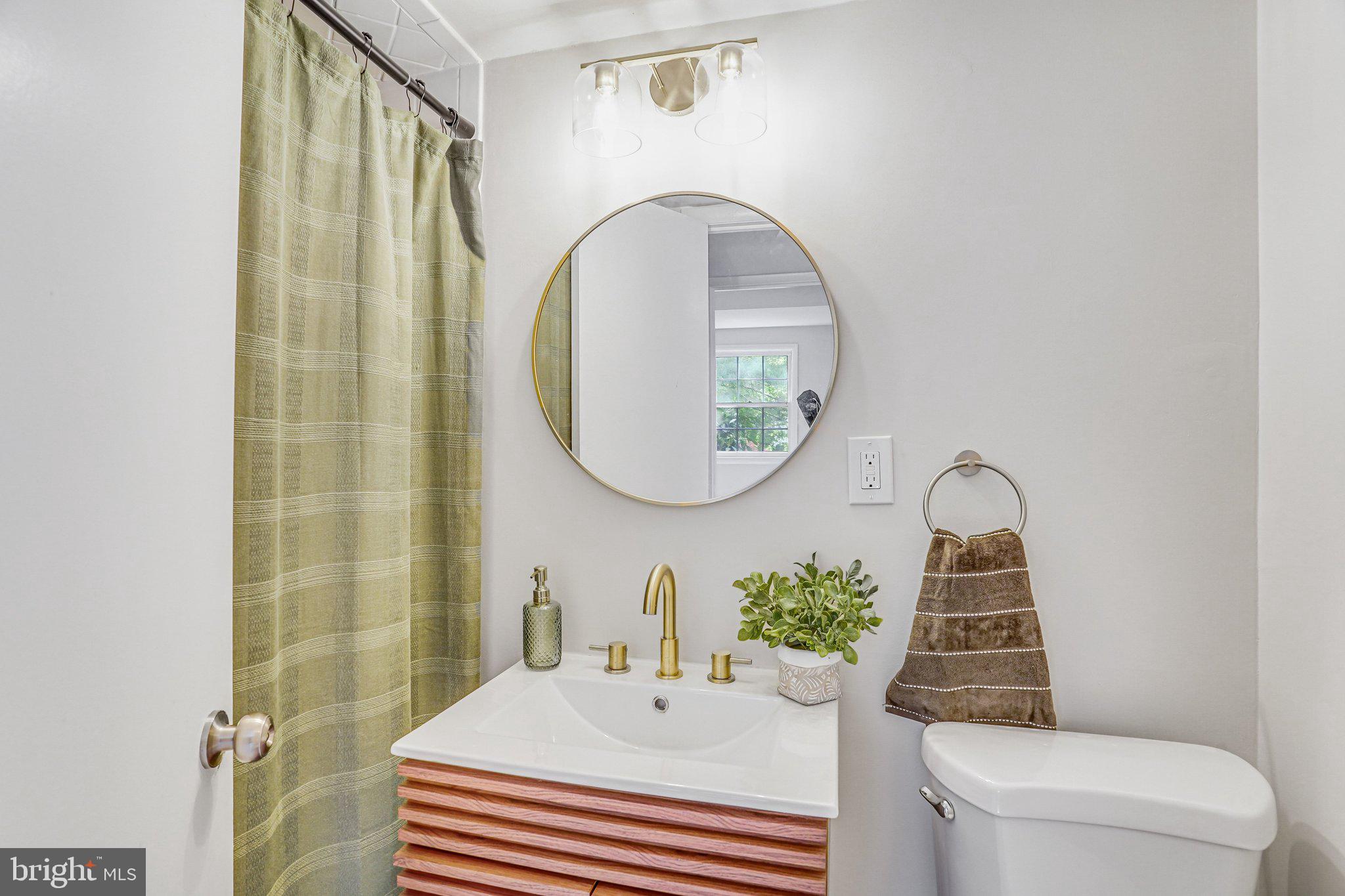 MOSBY WOODS - Residential