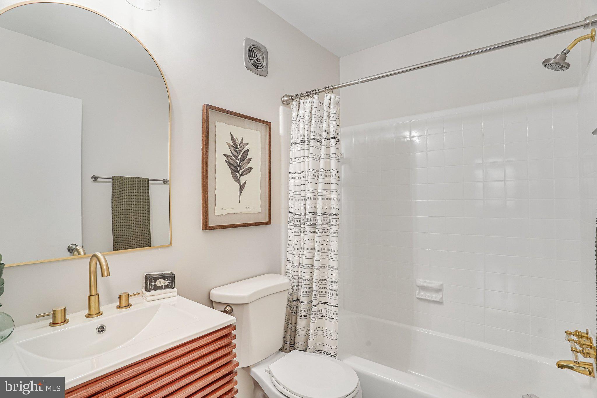 MOSBY WOODS - Residential