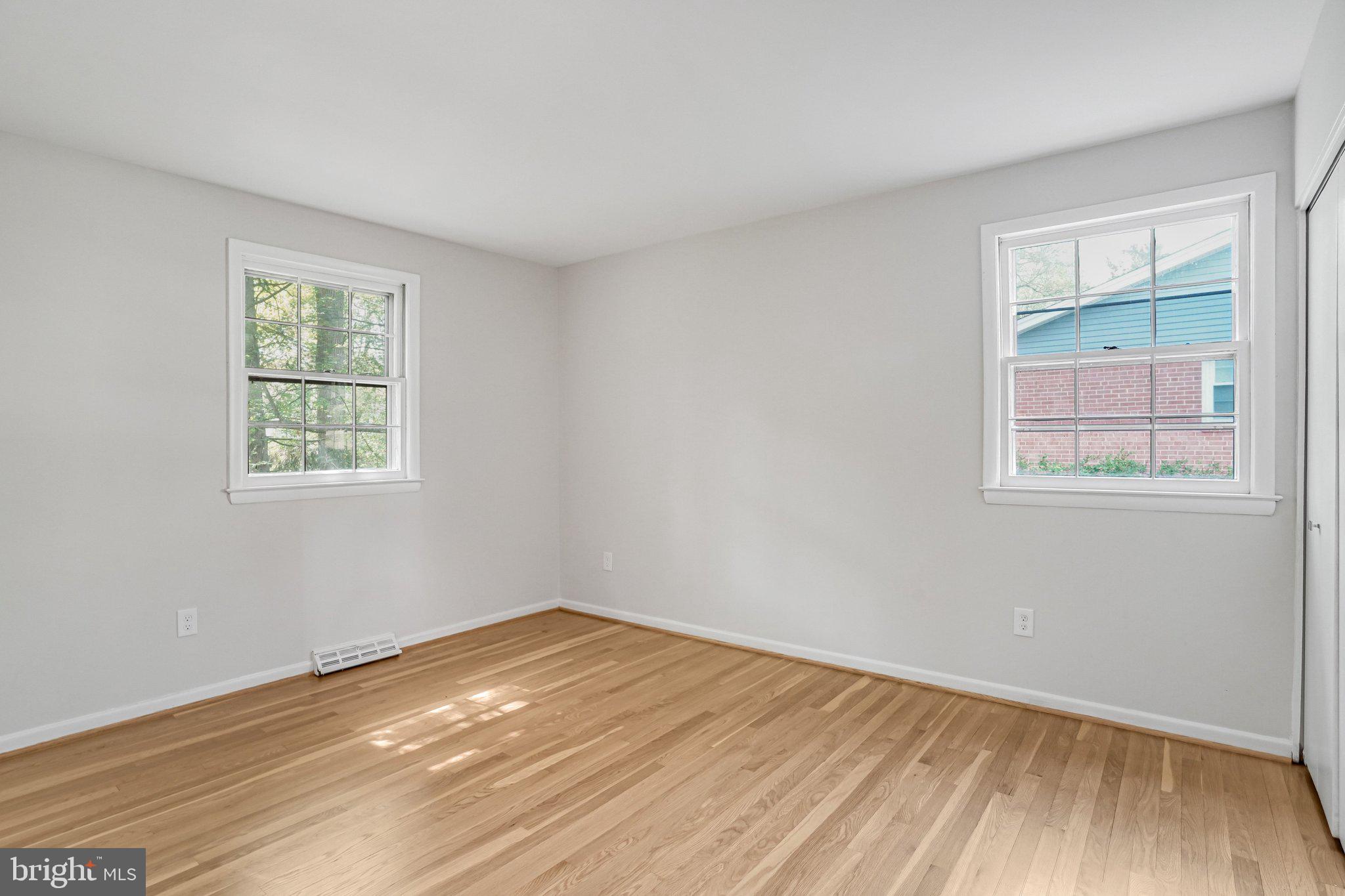 MOSBY WOODS - Residential