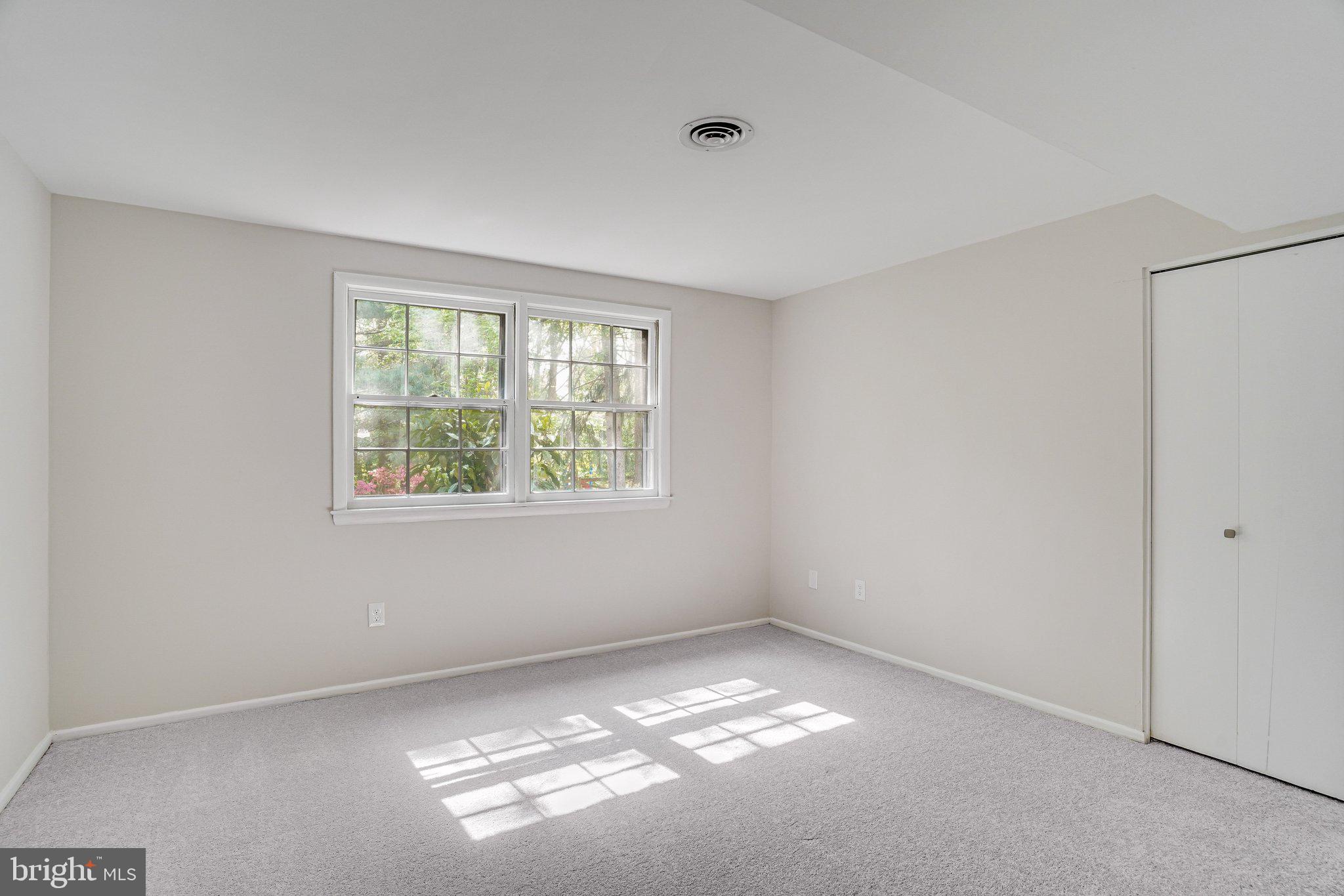 MOSBY WOODS - Residential