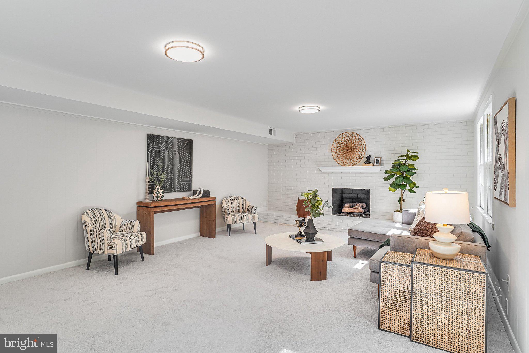 MOSBY WOODS - Residential