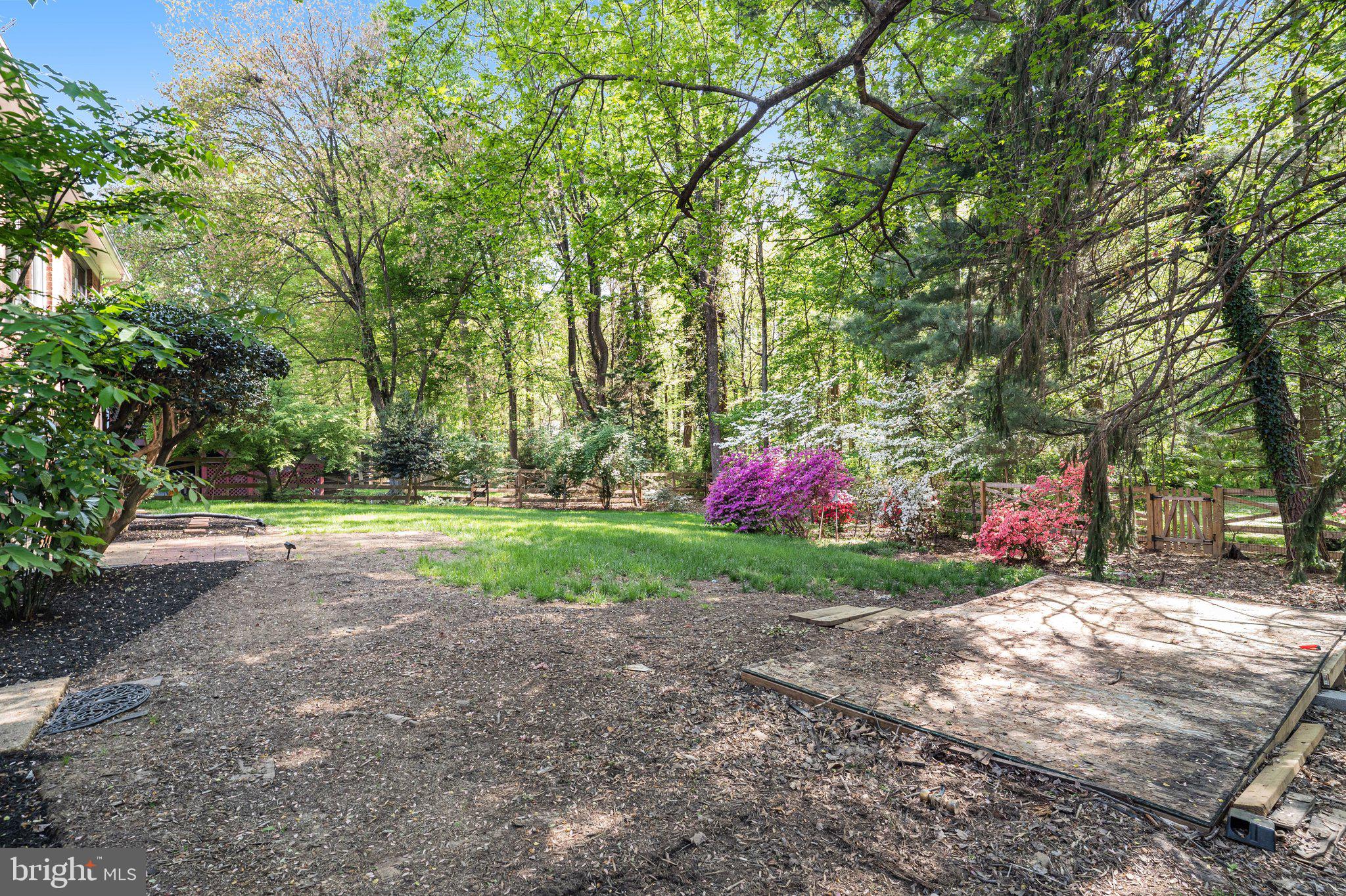 MOSBY WOODS - Residential