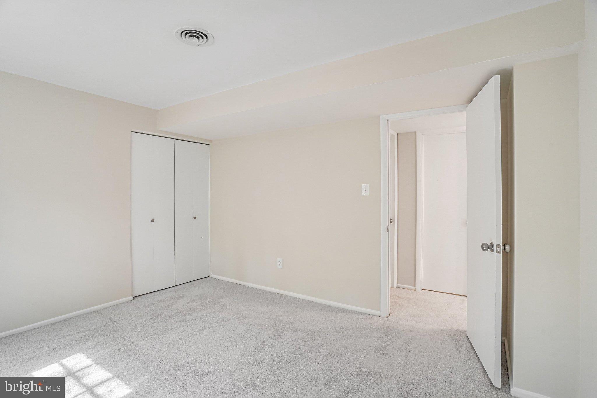 MOSBY WOODS - Residential