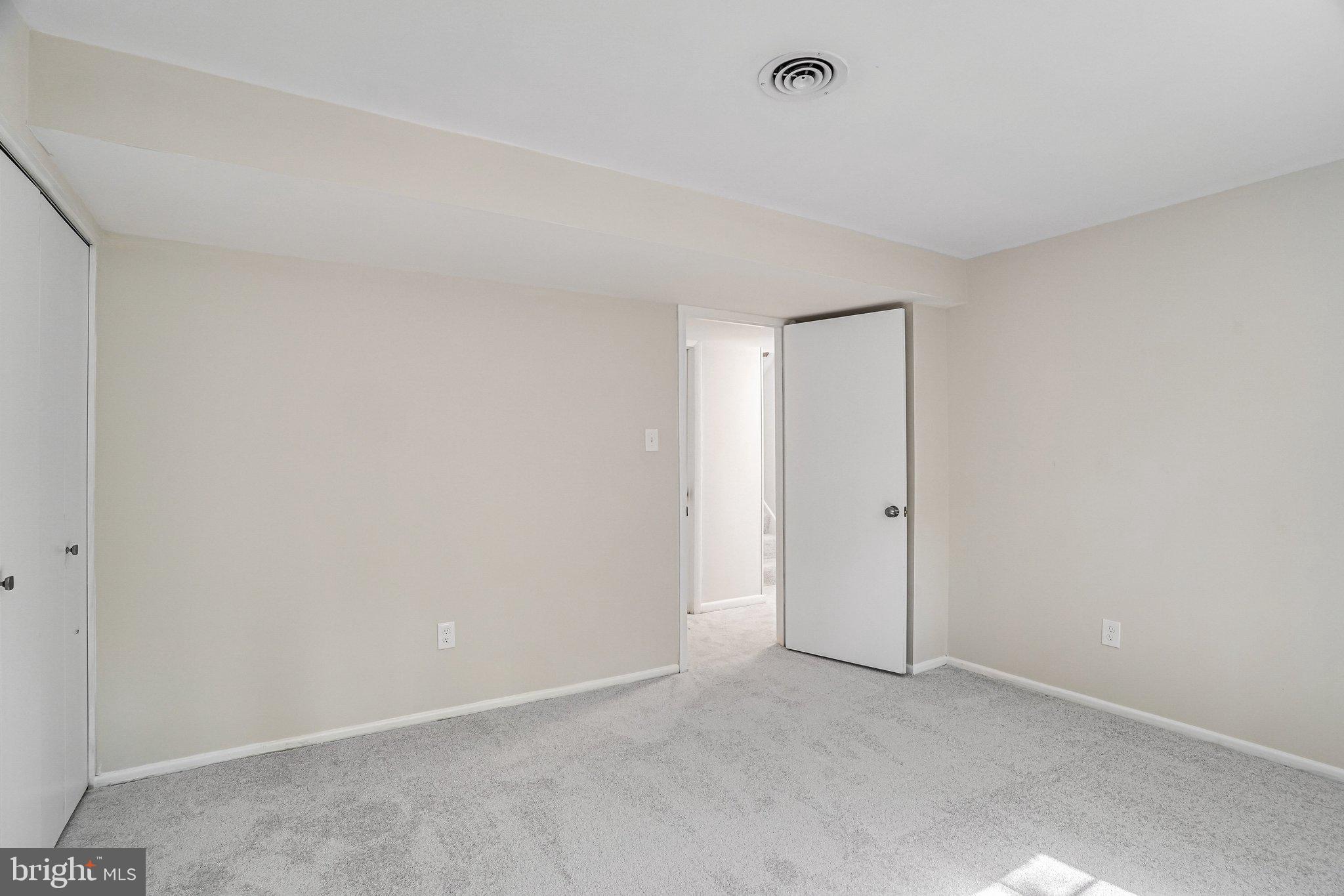 MOSBY WOODS - Residential