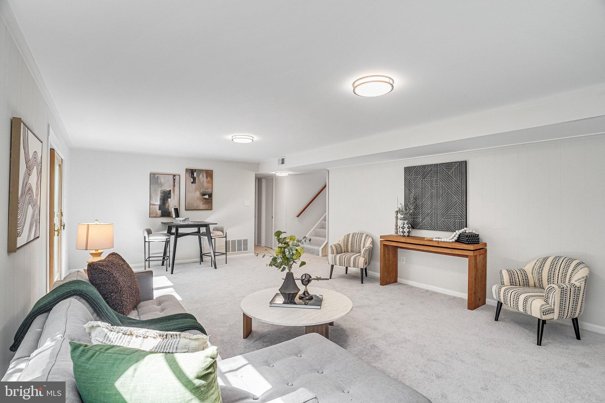 MOSBY WOODS - Residential