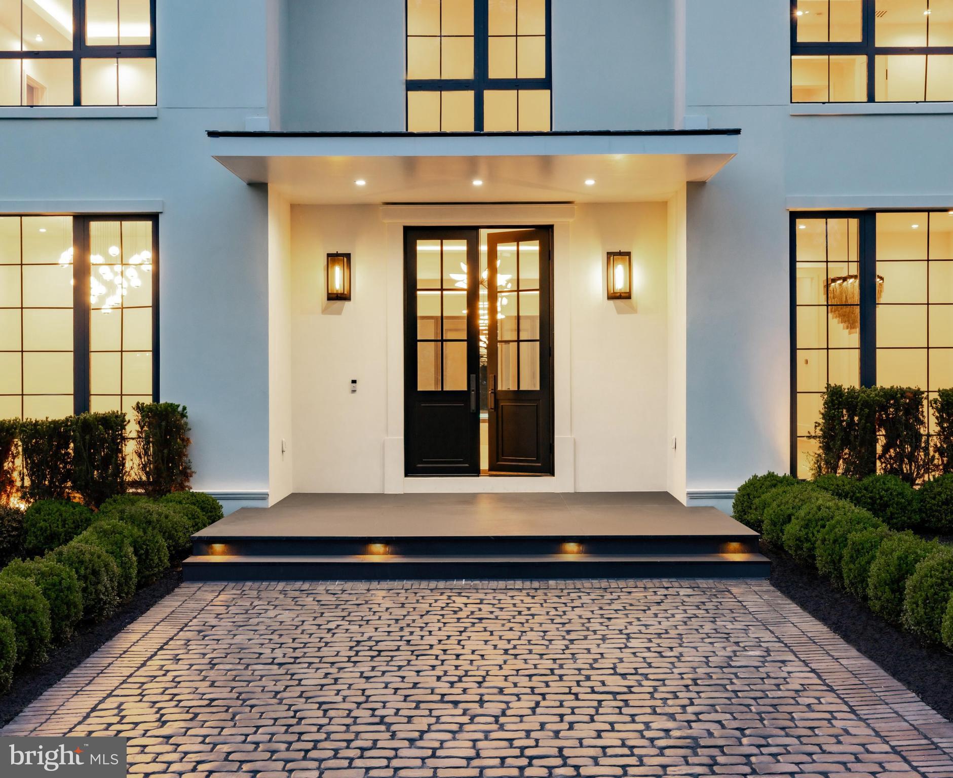 1102 CHAIN BRIDGE ROAD