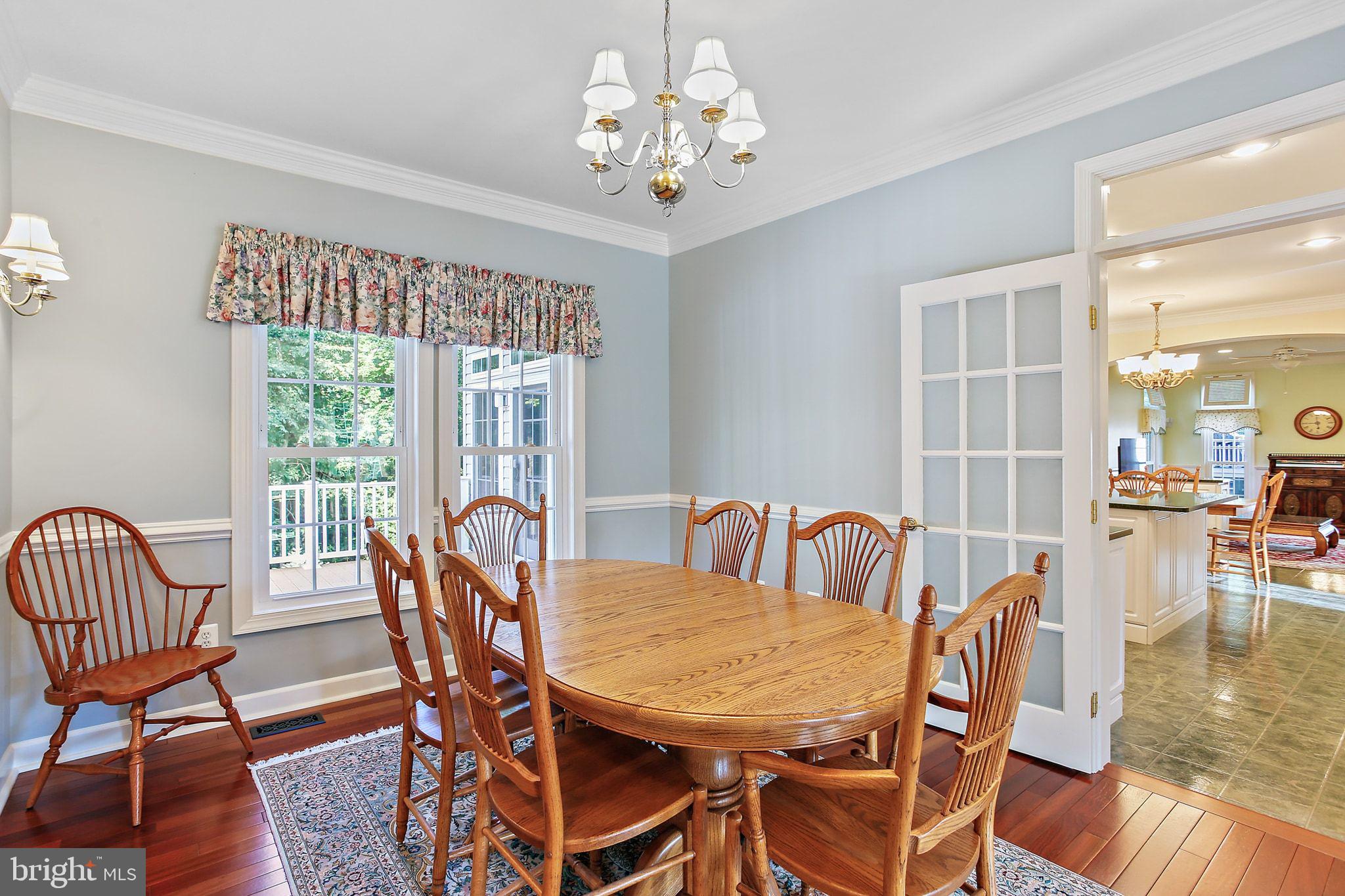 535 COUNTRY RIDGE CIRCLE