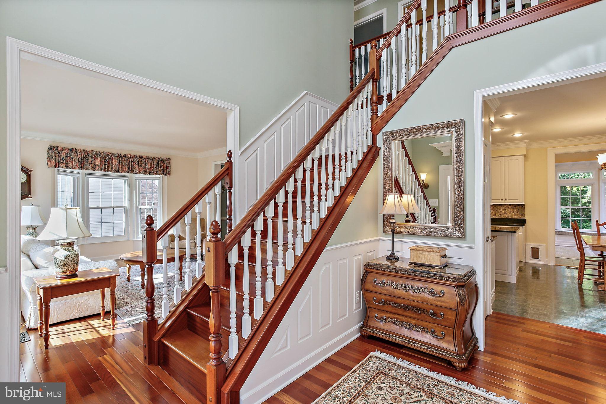 535 COUNTRY RIDGE CIRCLE