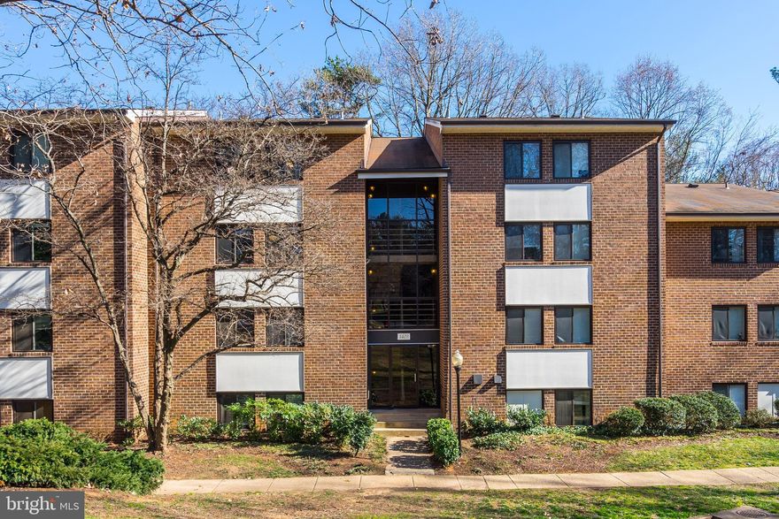 Please submit all offers by 3PM on Monday, March 2nd.Location is key, isn't it?! This beautiful 2 bedroom, 2 bath condo is located within walking distance to Lake Anne Village Center and less than 2 miles away from Wiehle Metro Station. It comes freshly appointed with luxurious upgrades. From the large plank hardwood flooring in the main living area, to the kitchen appointed with white cabinetry, gleaming granite counters,  energy efficient stainless-steel appliances, and a jewel like back-splash....this condo will not disappoint!  It also has a light-filled living room, separate dining room, huge balcony, new carpet in the bedrooms, and a huge walk-in master closet. Did I mention that ALL UTILITIES ARE INCLUDED? It's a must see!