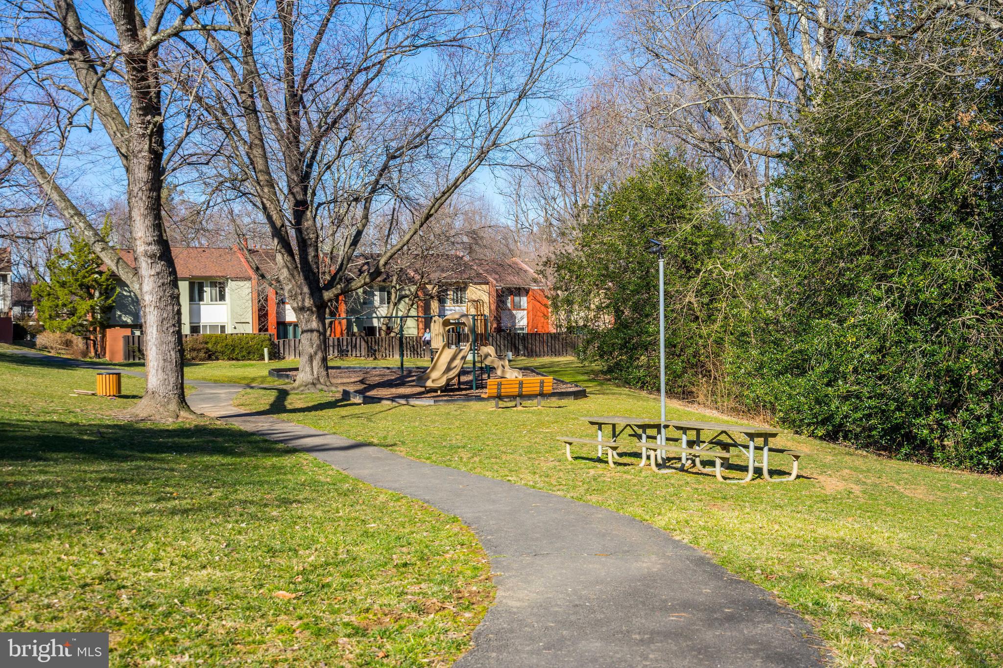 NORTHGATE CONDO - Residential