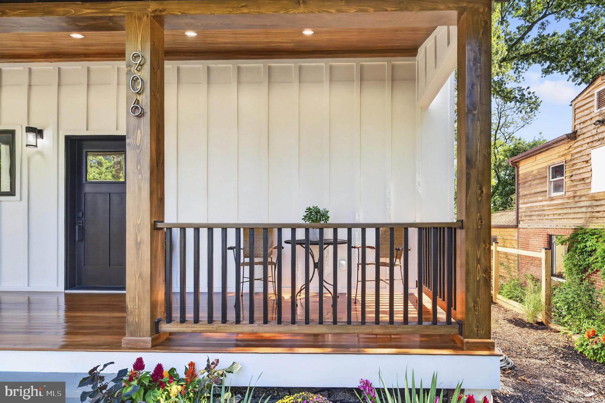 906 WADE AVENUE