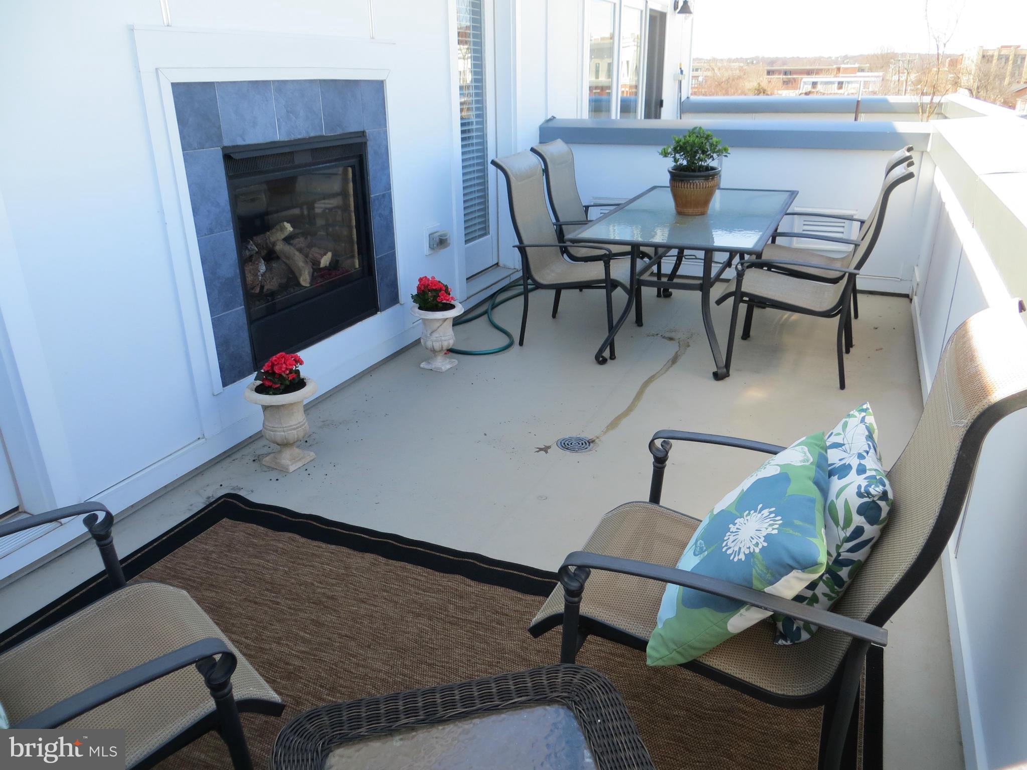 OLD TOWN COMMONS - Residential