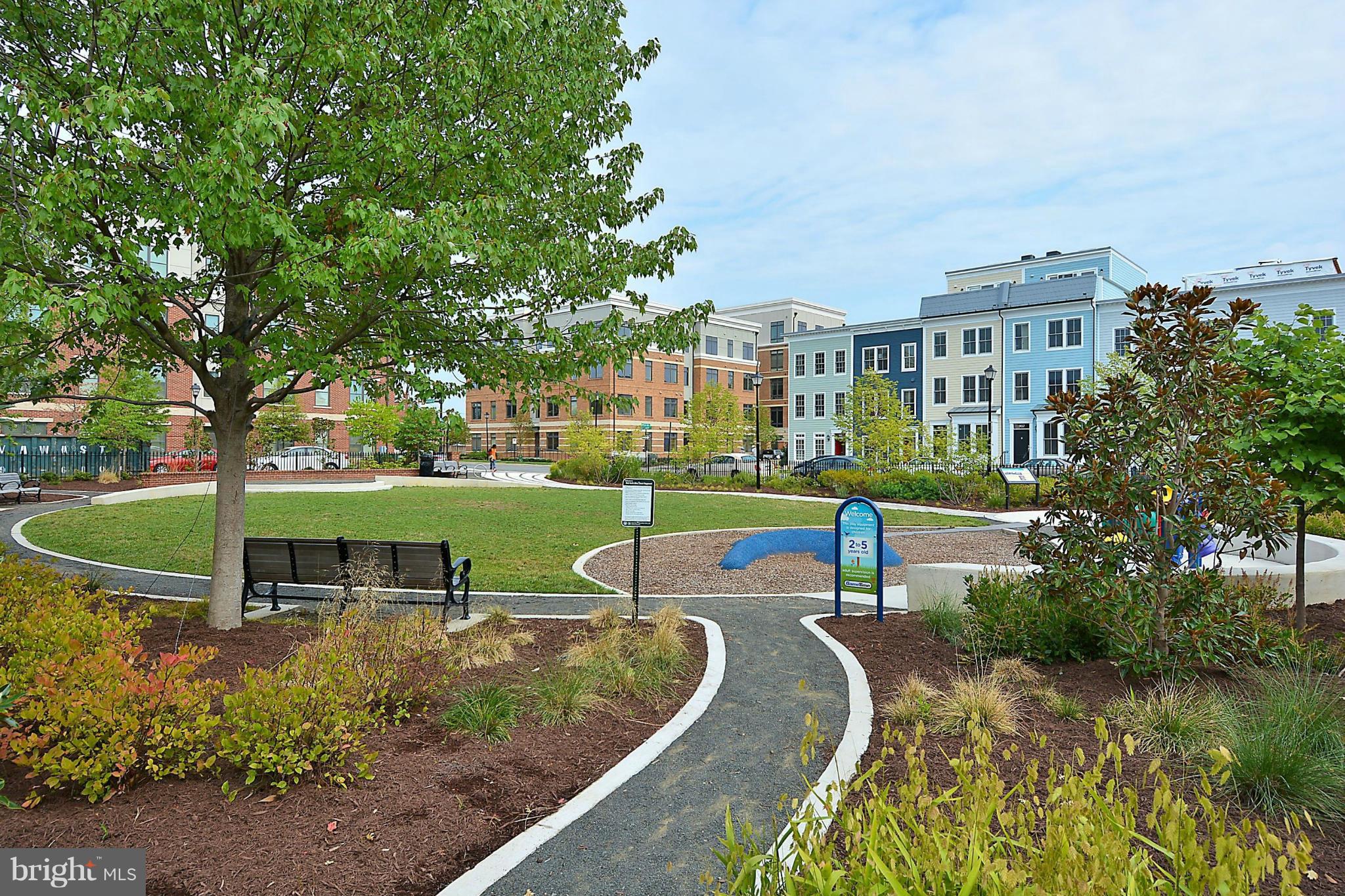 OLD TOWN COMMONS - Residential