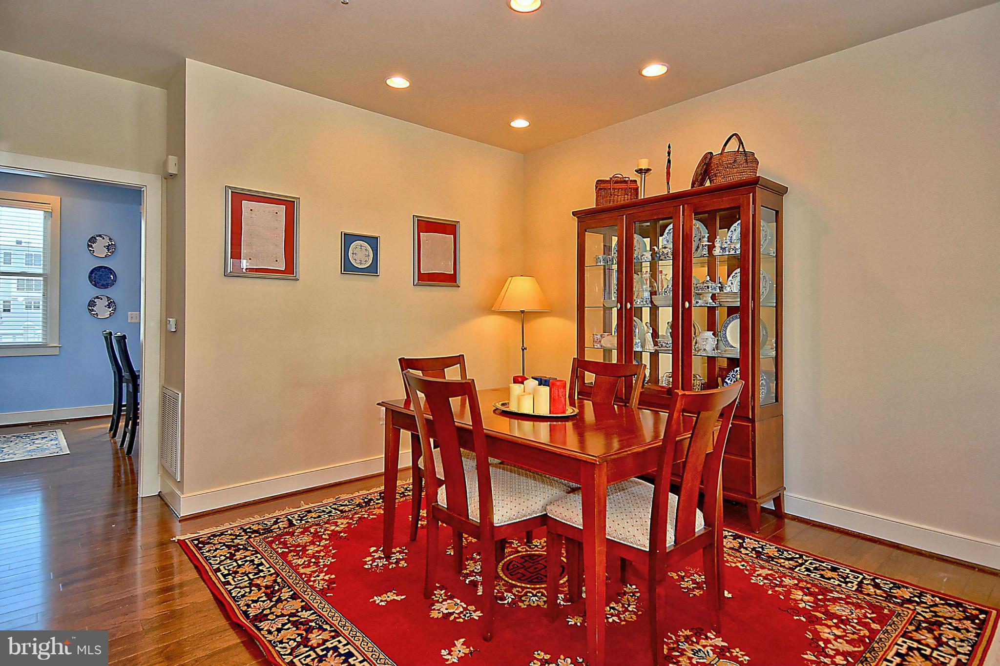 OLD TOWN COMMONS - Residential