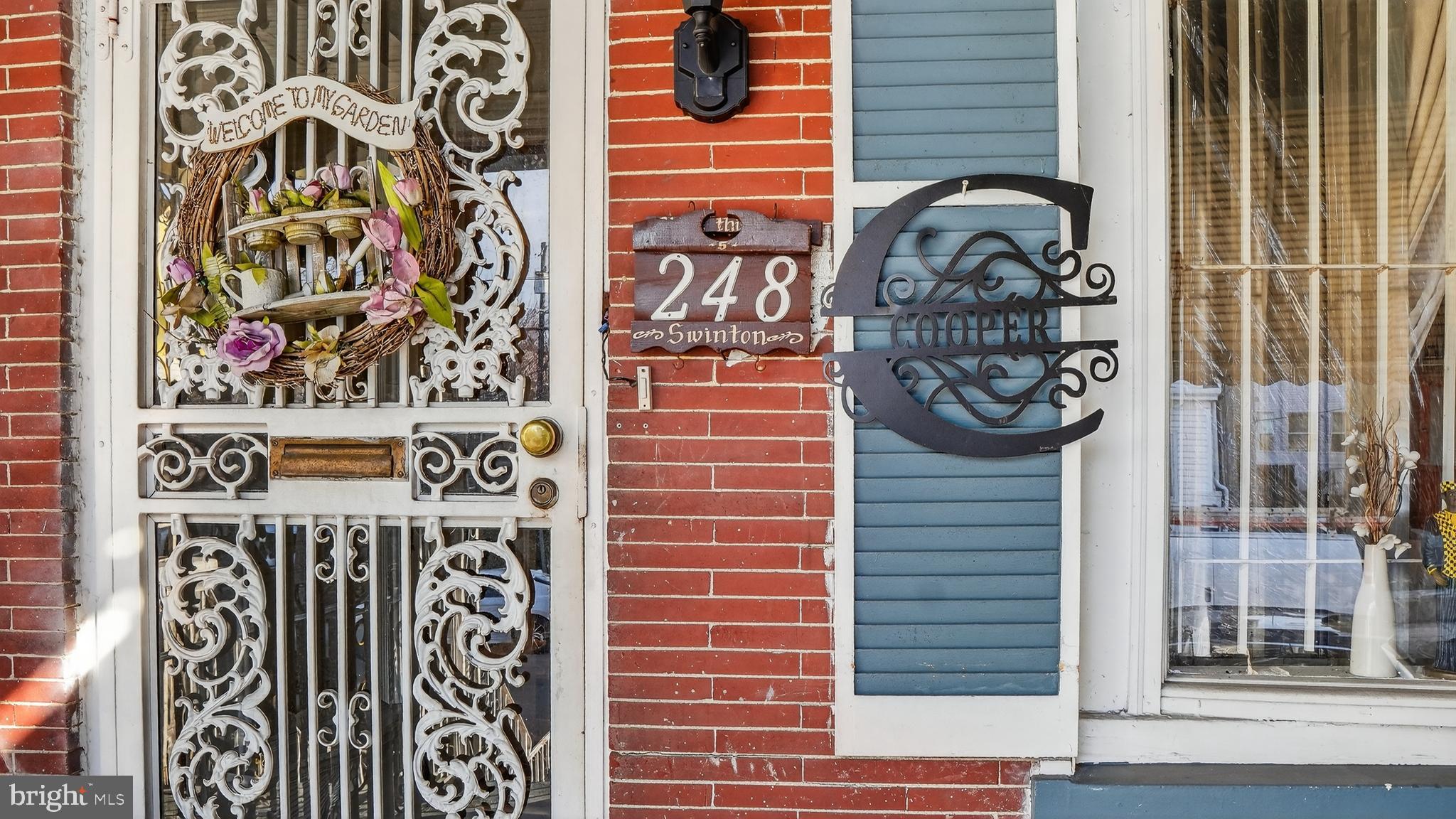 PHILADELPHIA - Residential