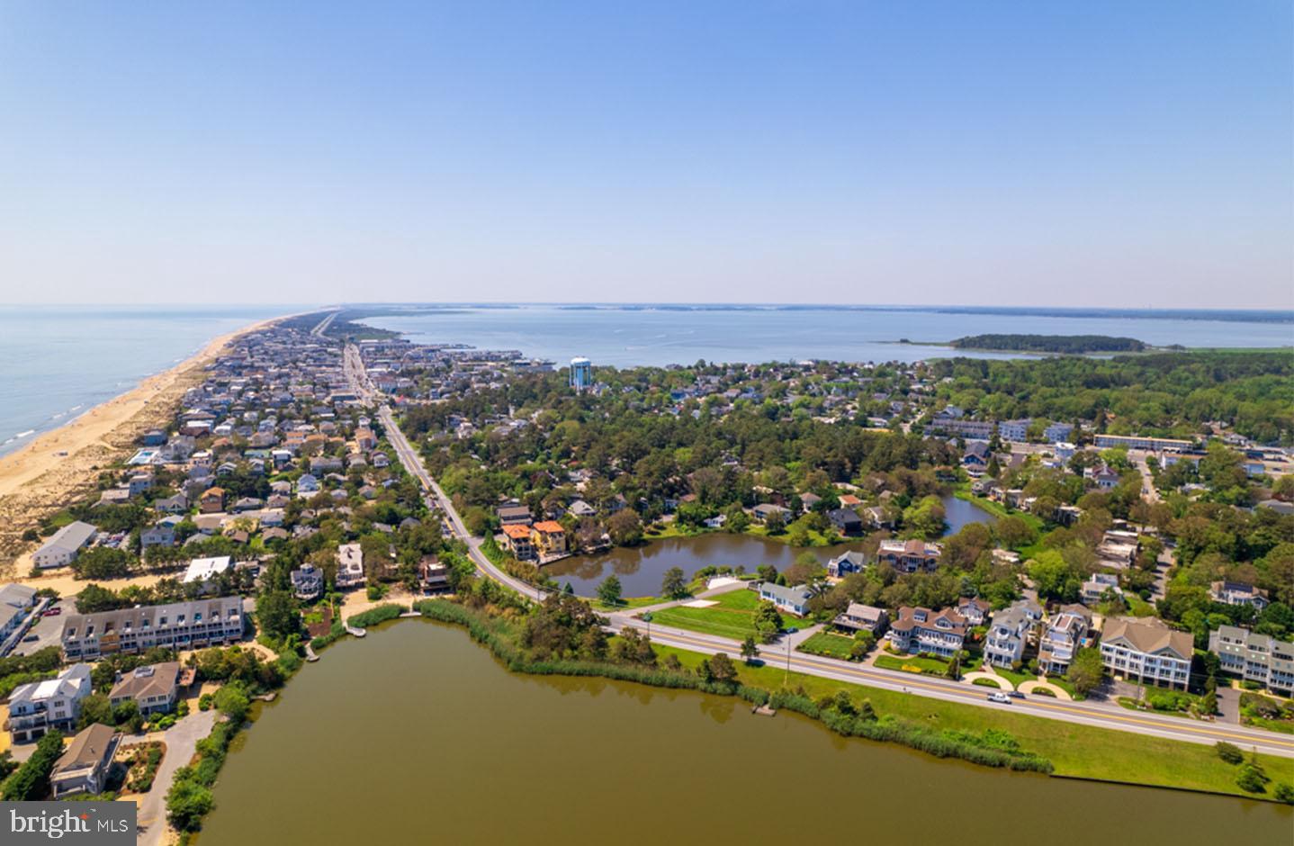 SILVER LAKE SHORES - Residential