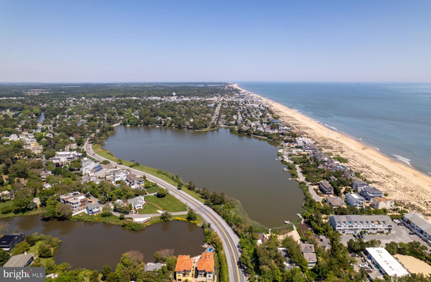 SILVER LAKE SHORES - Residential