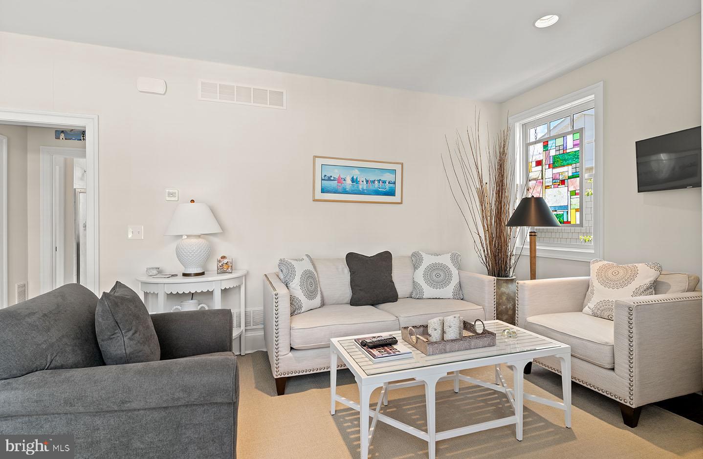 SILVER LAKE SHORES - Residential