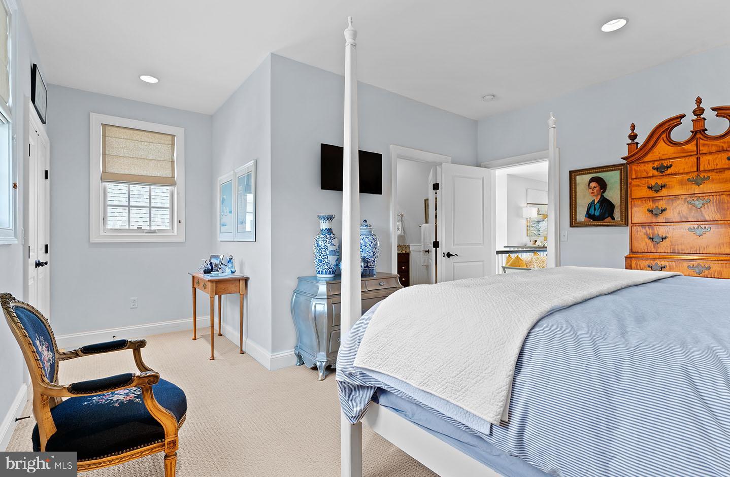 SILVER LAKE SHORES - Residential