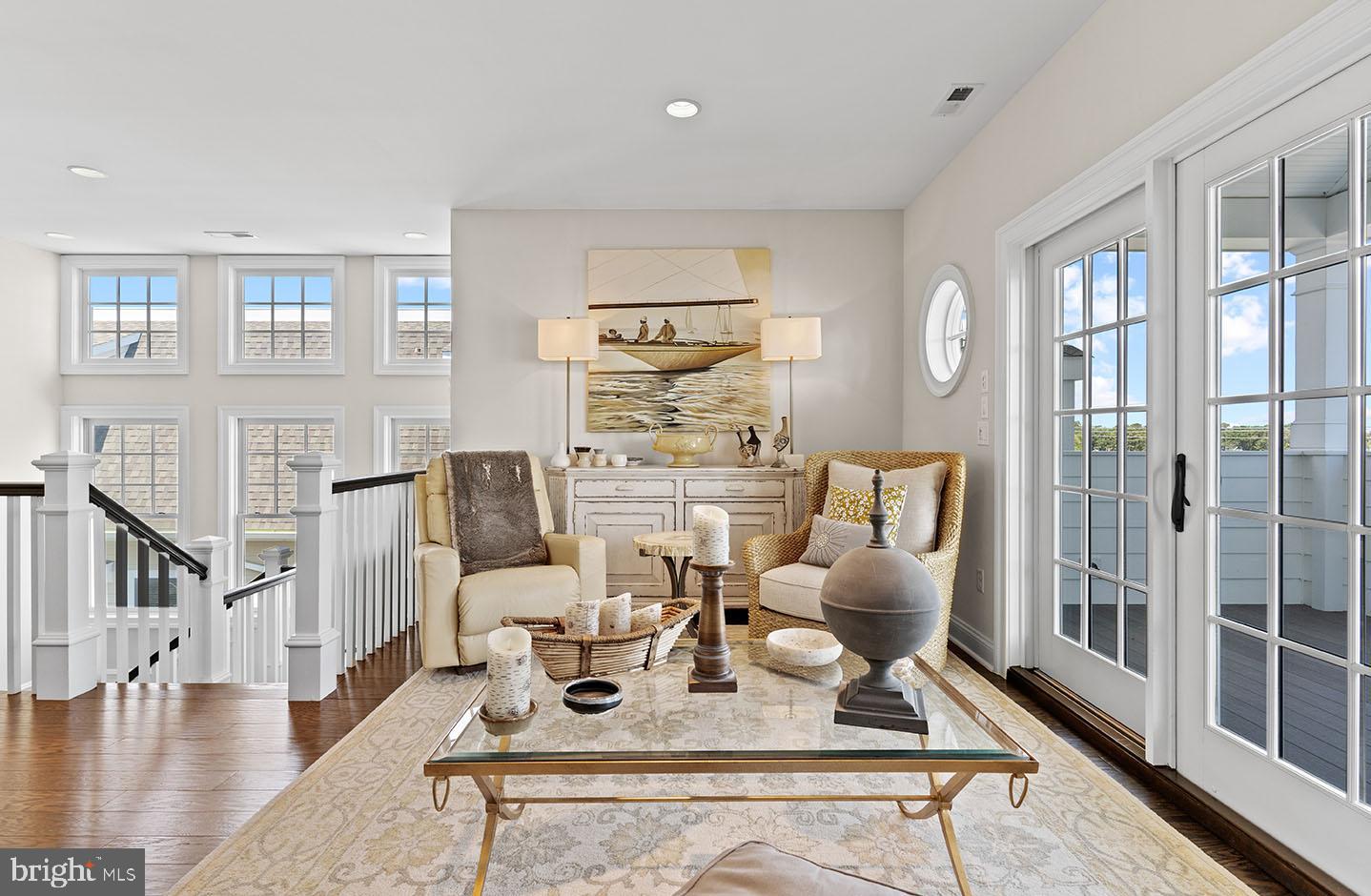 SILVER LAKE SHORES - Residential