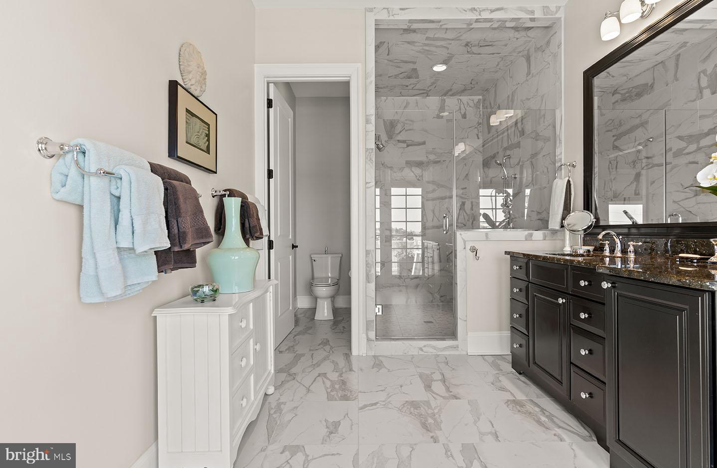 SILVER LAKE SHORES - Residential